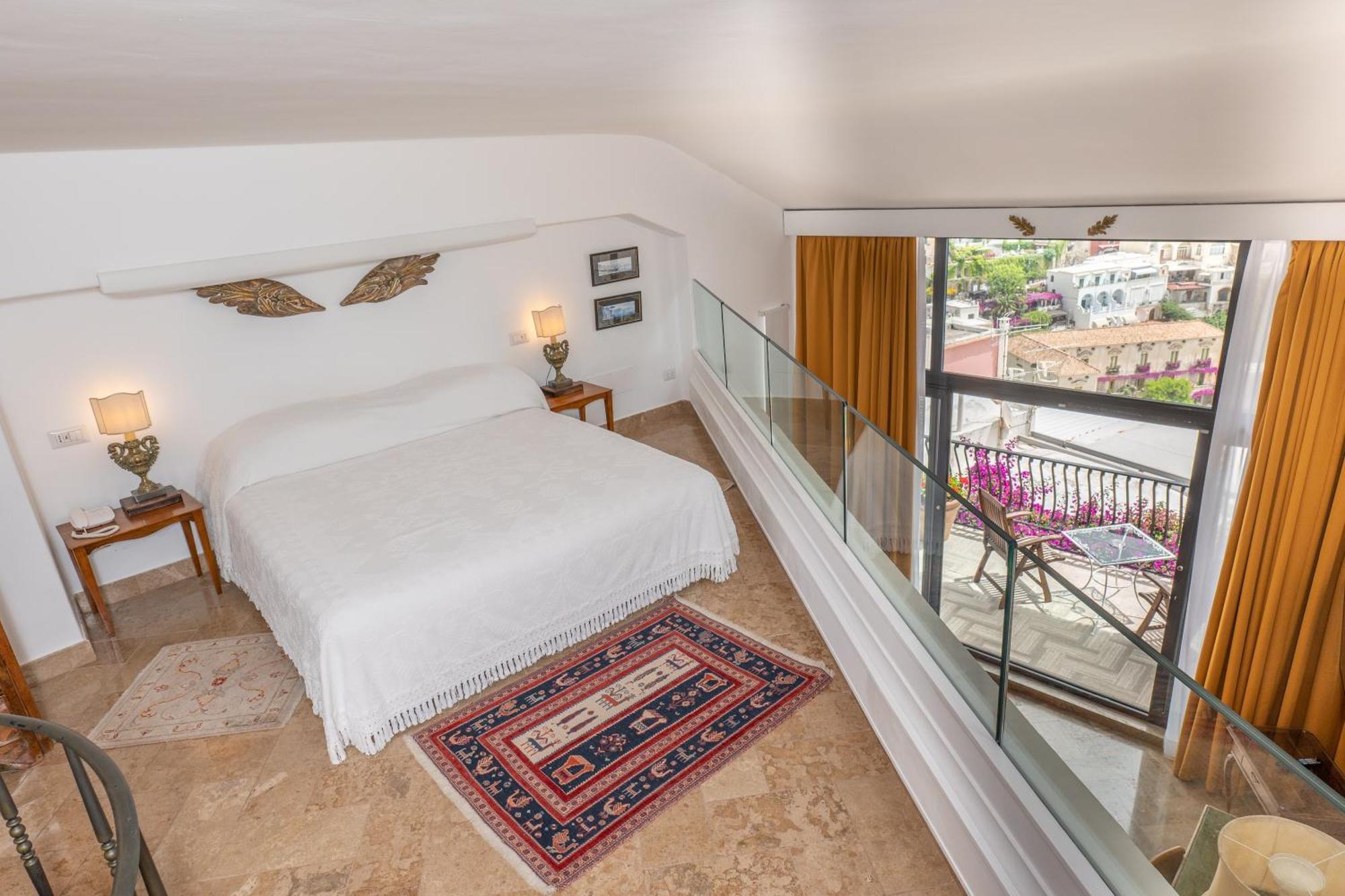 Suite Lit Queen-Size – Vue sur Mer