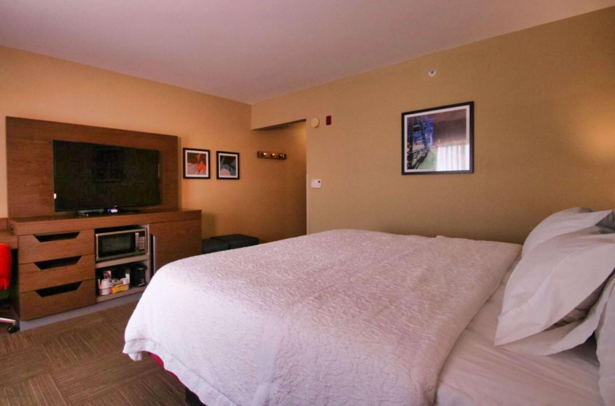 King Room - Mobility Access/Non-Smoking