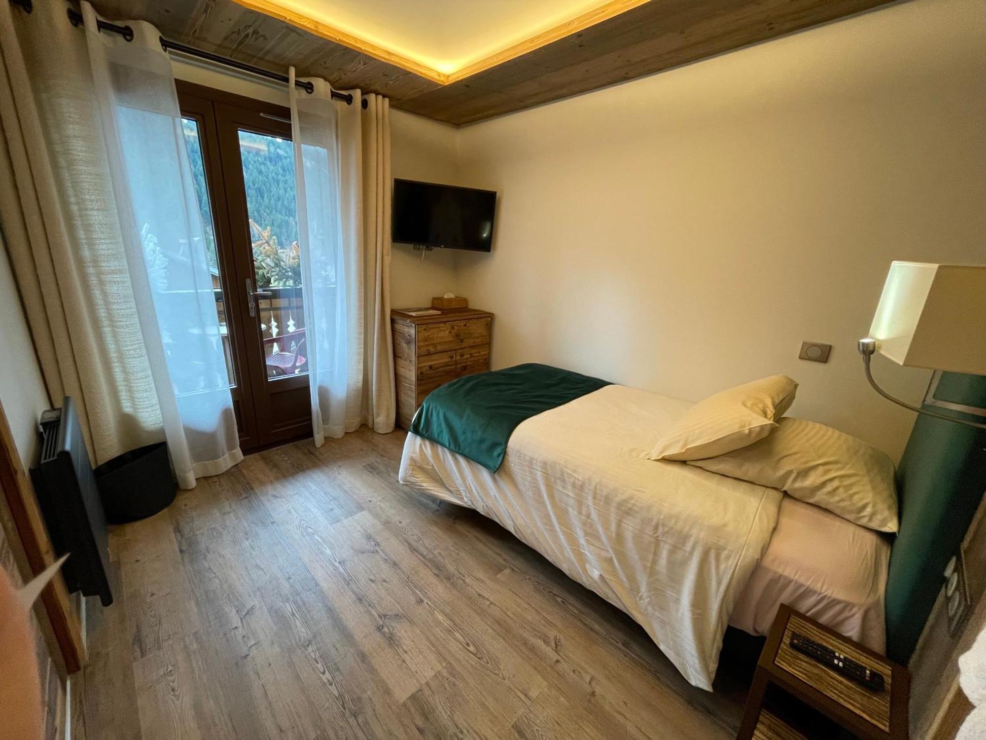 Petite Chambre Double ou Lits Jumeaux