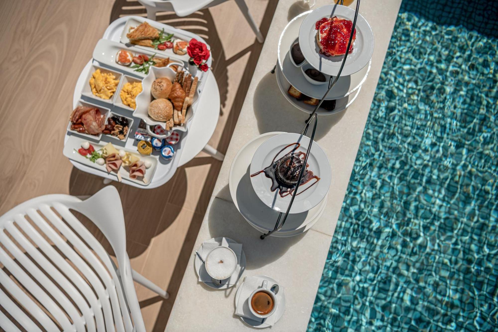 Suite Supérieure avec Piscine Privée - Vue sur Mer