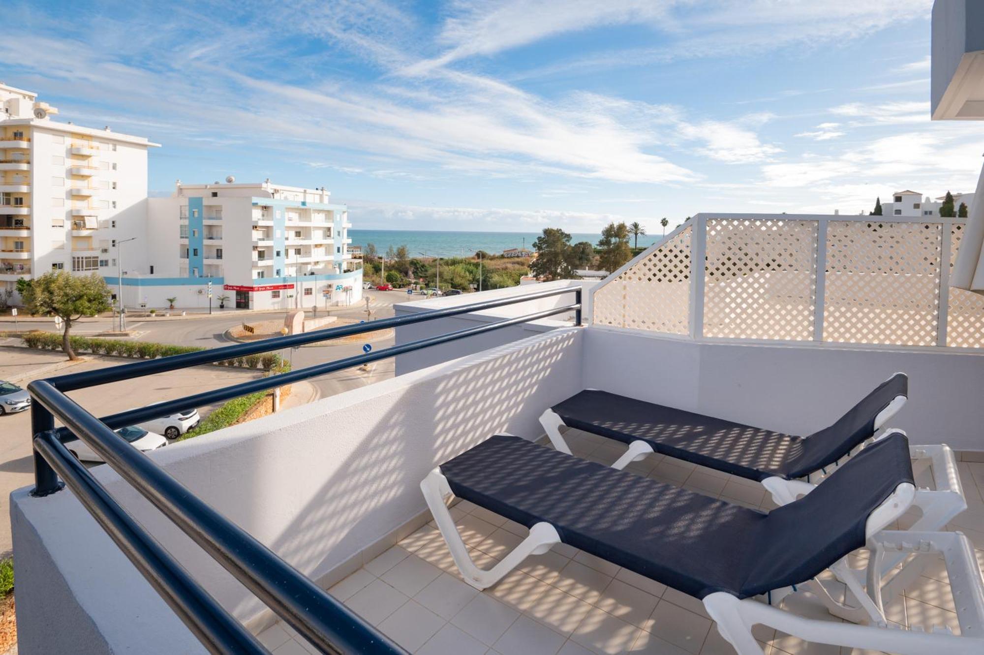 Suite Júnior (2 Adultos + 2 Crianças)
