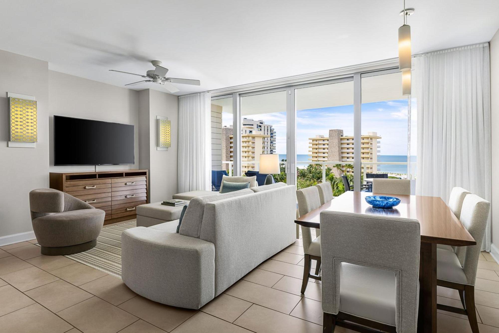 Three-Bedroom Villa with Balcony - Poolside 6th-15th floor