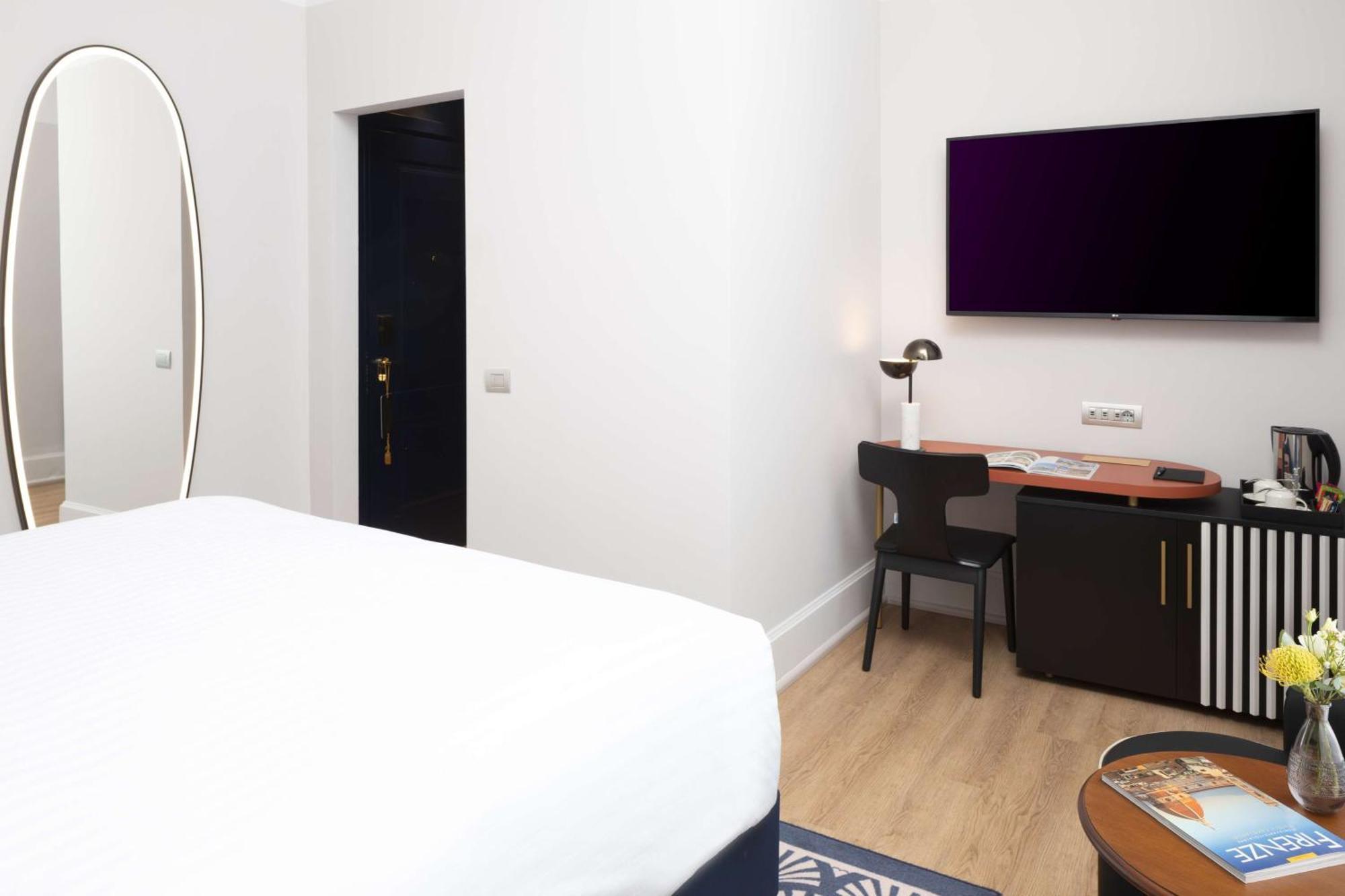 Premium King Room