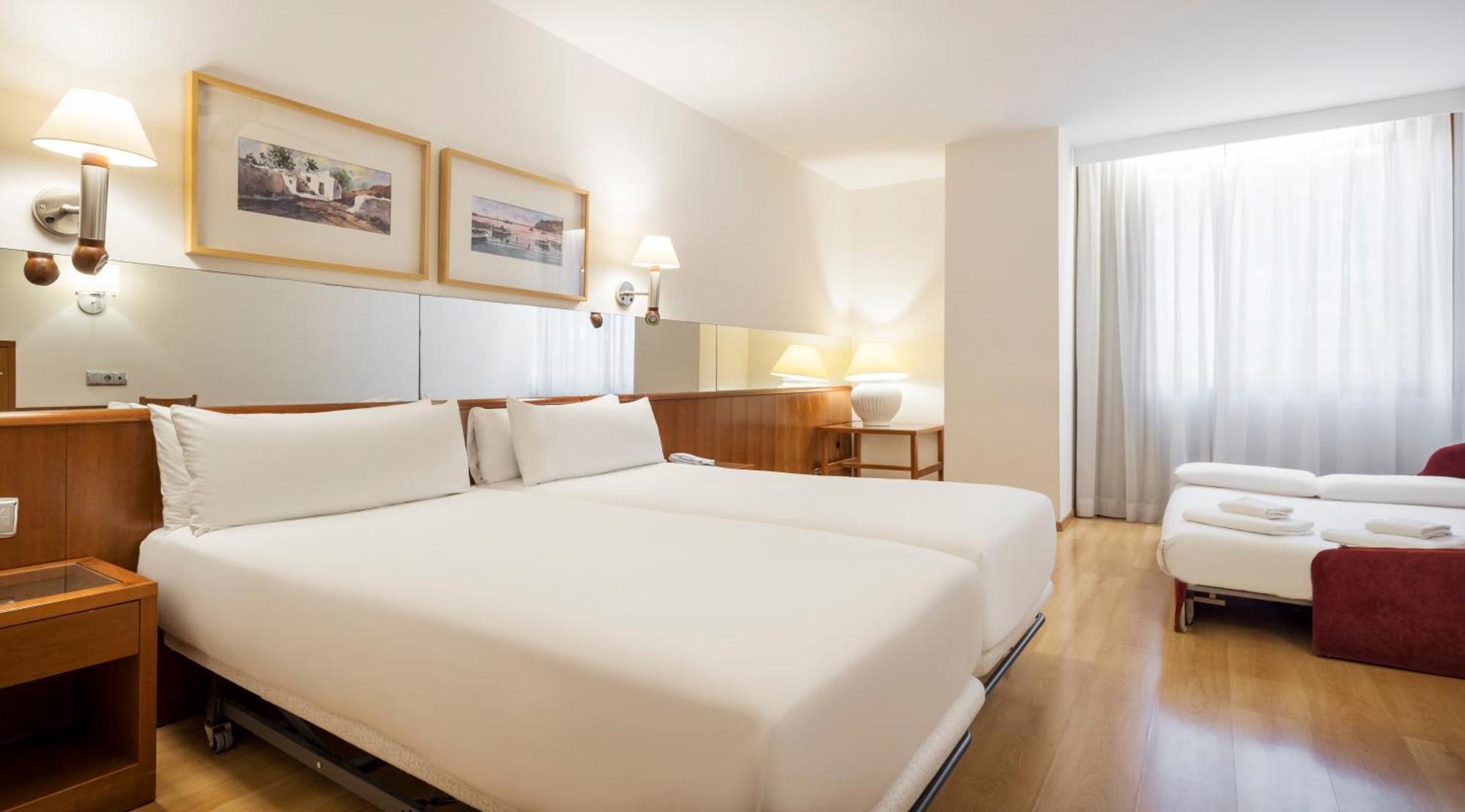 Quarto Familiar (3 Adultos)