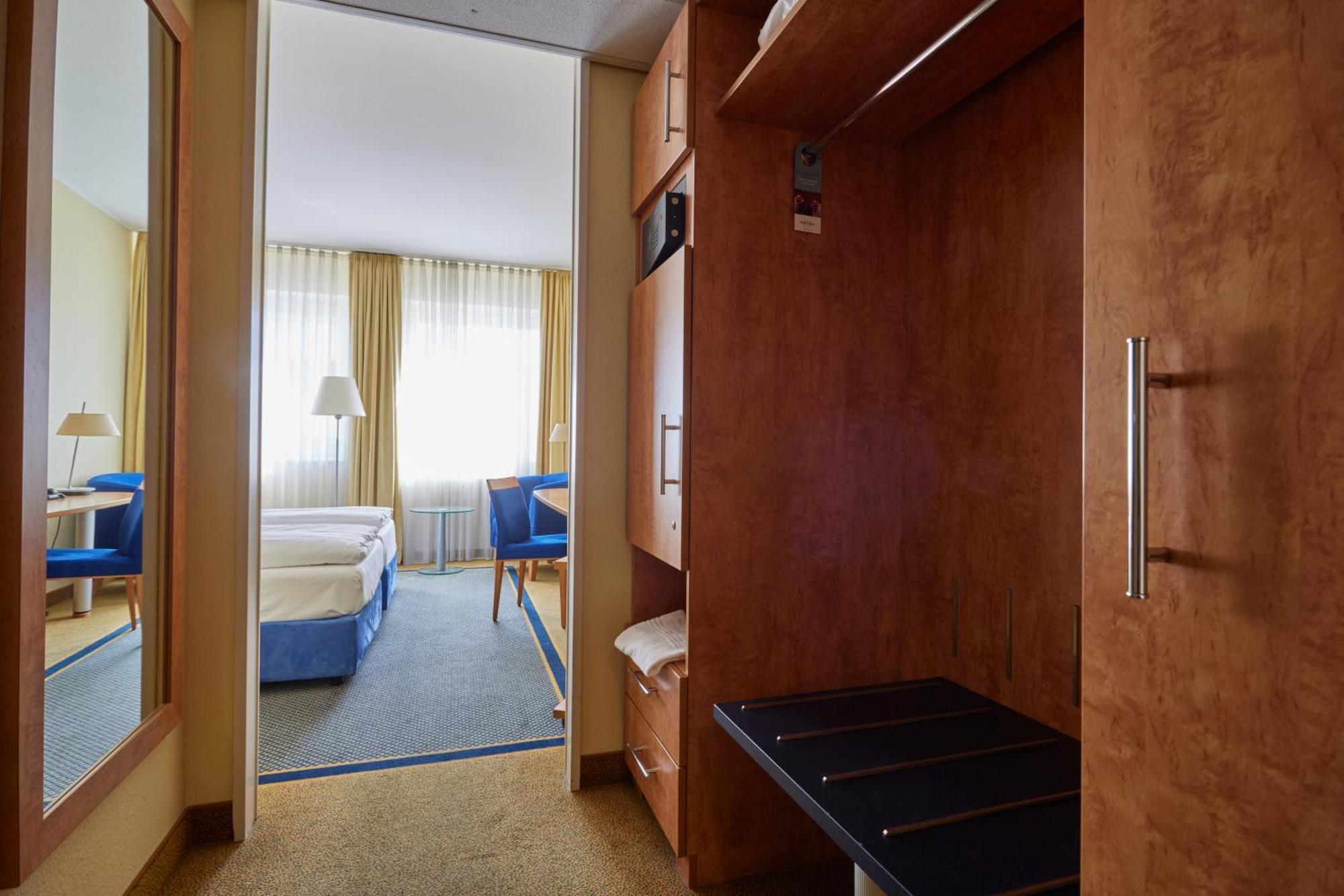 Standard Twin Room,1706771500:JPEG