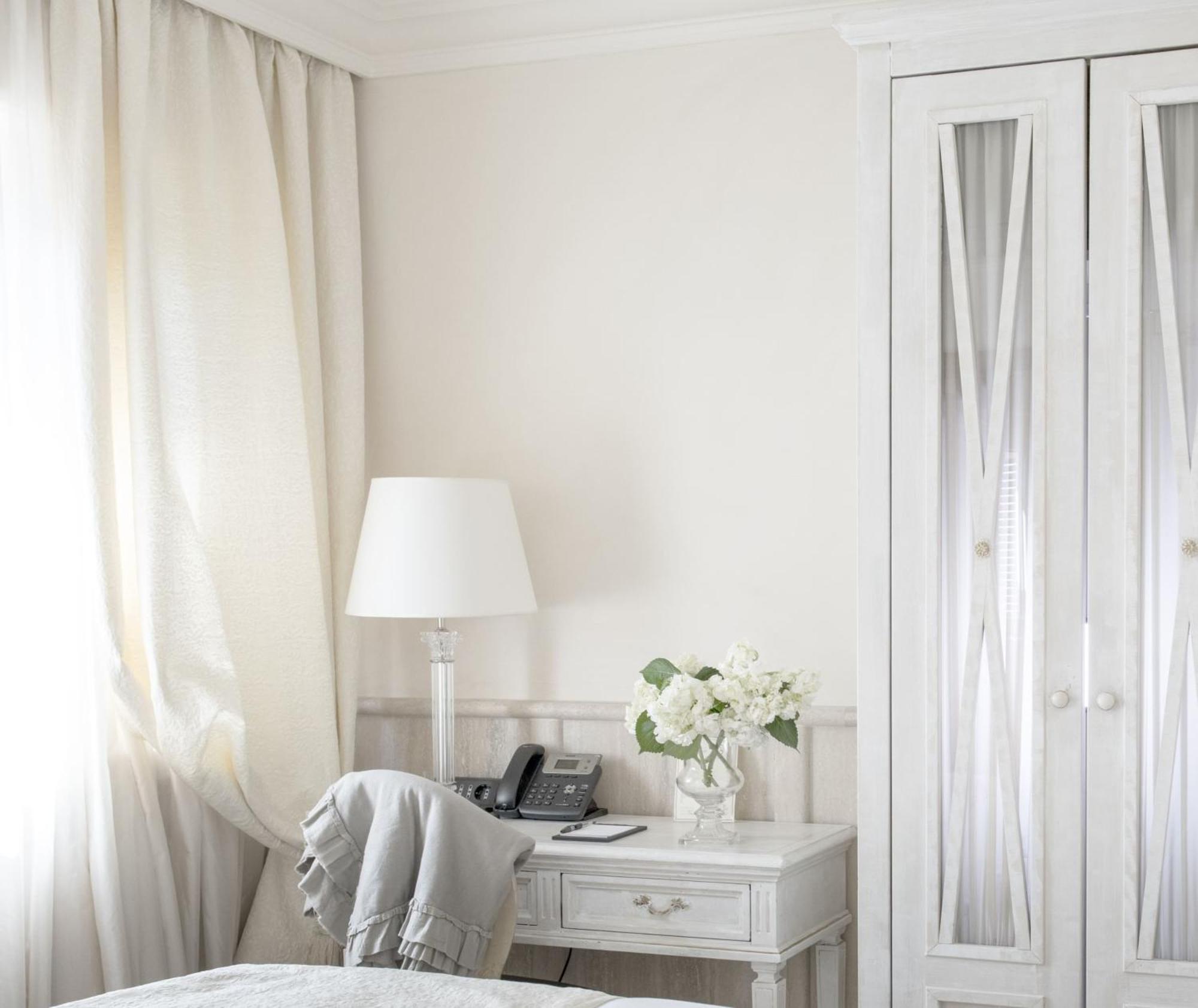 Classic Single Room