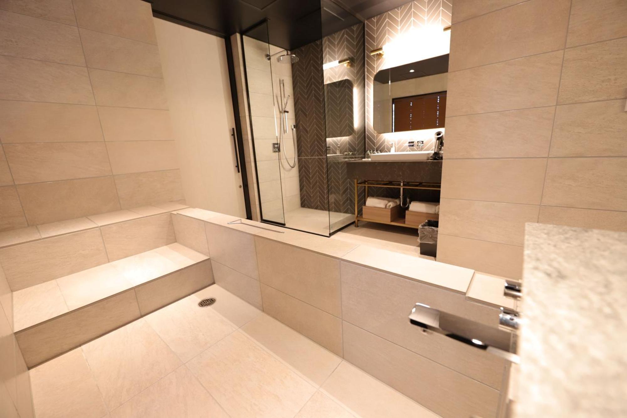 Presidential Suite - New Building