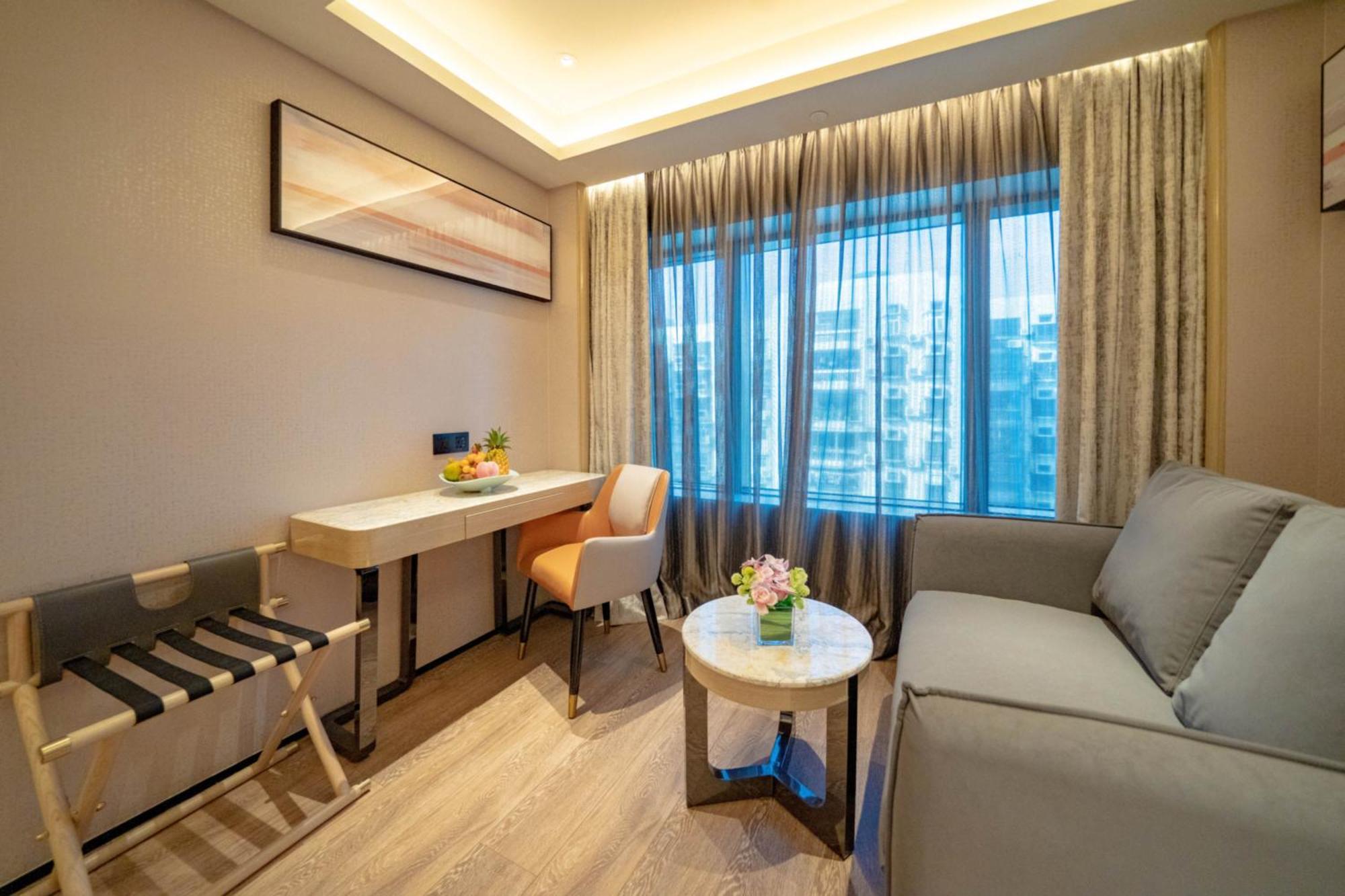 Commercial Deluxe Double Room