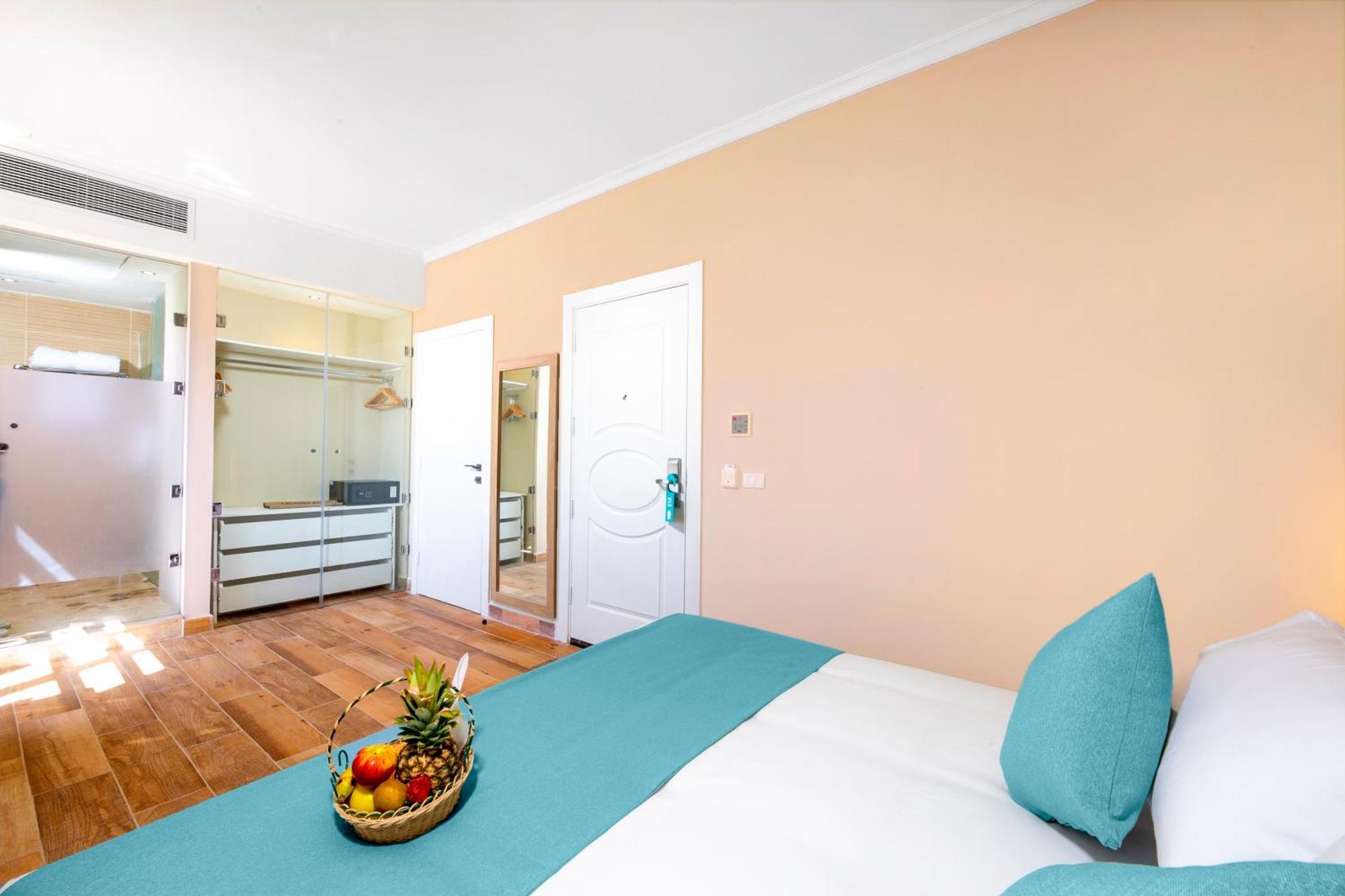 Economy Double Room,1593987962:JPEG