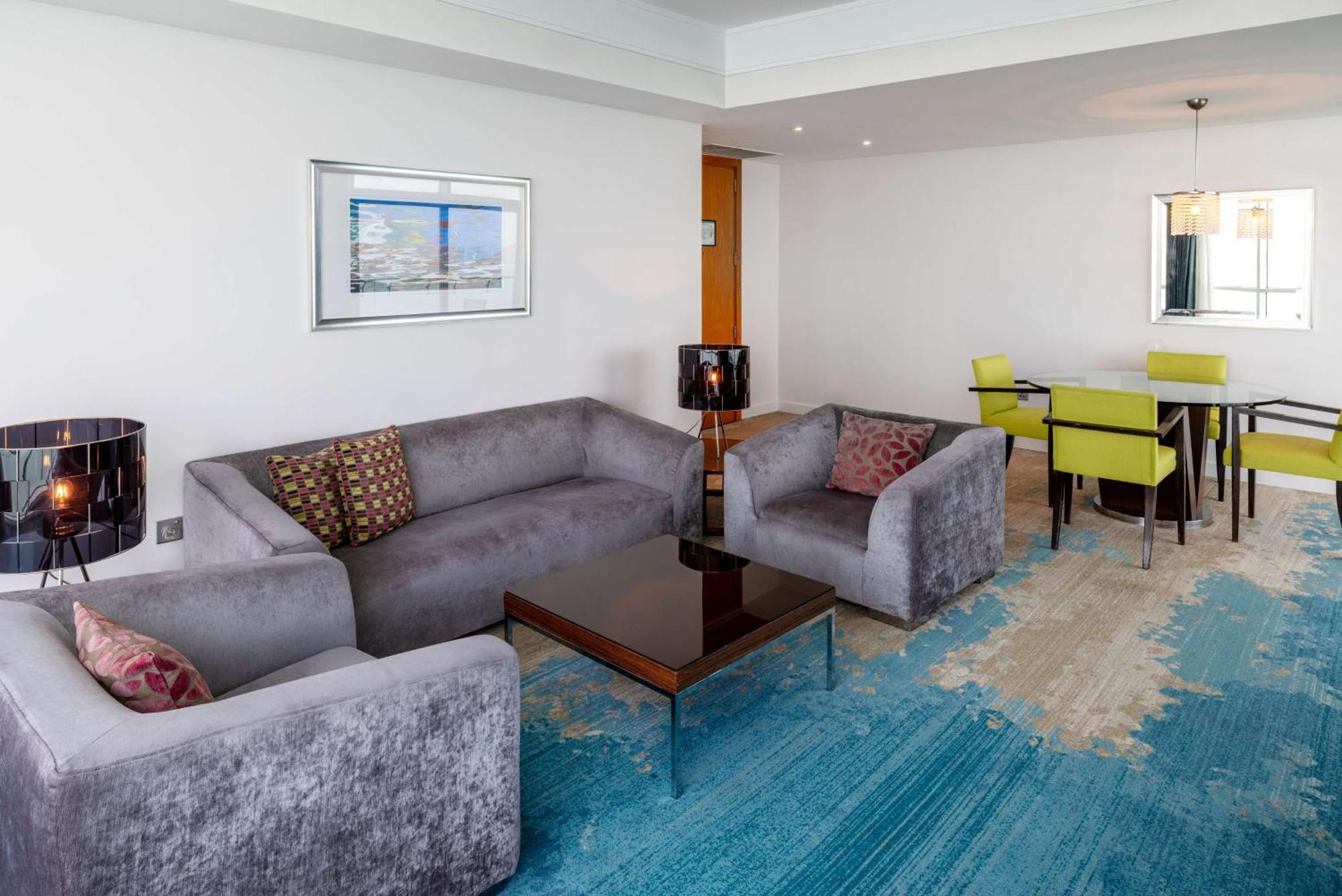 Suite Familiare con Balcone e Vista Mare Panoramica