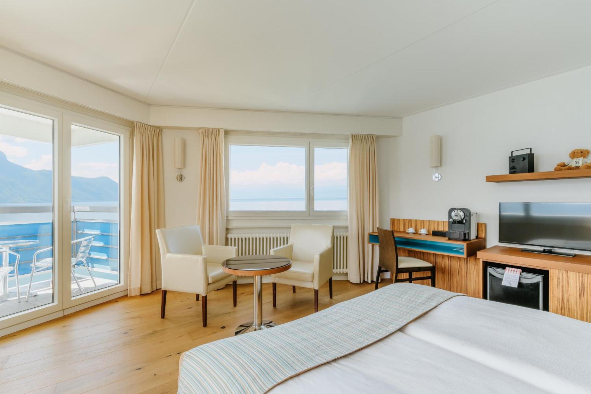 Panorama Room – lake view balcony,1706661705:JPEG