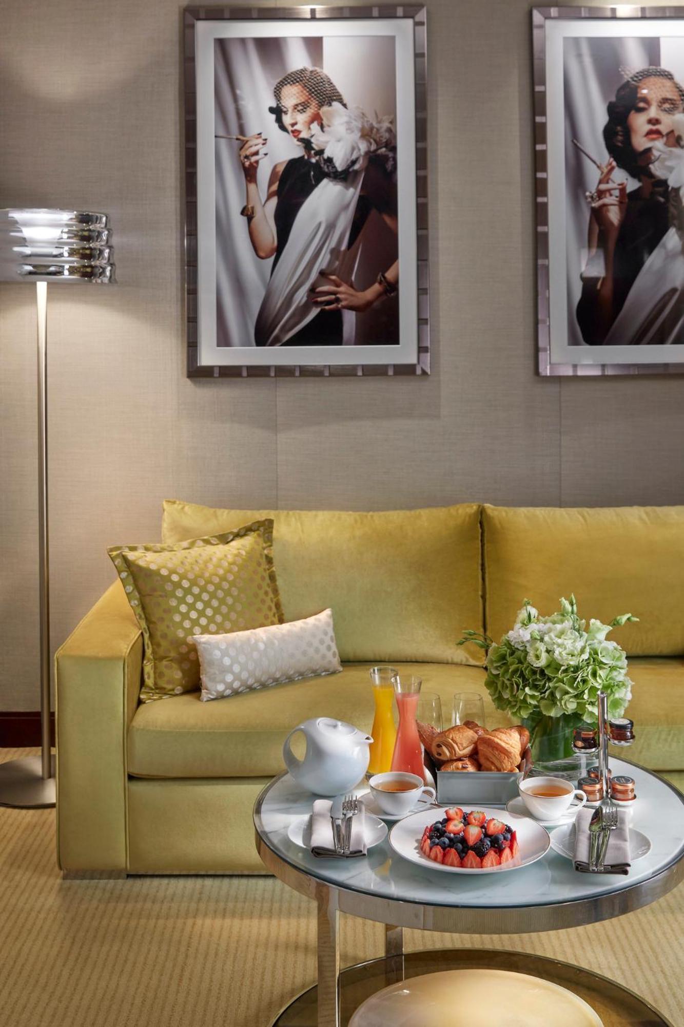 Deluxe Suite,1772953985:JPEG