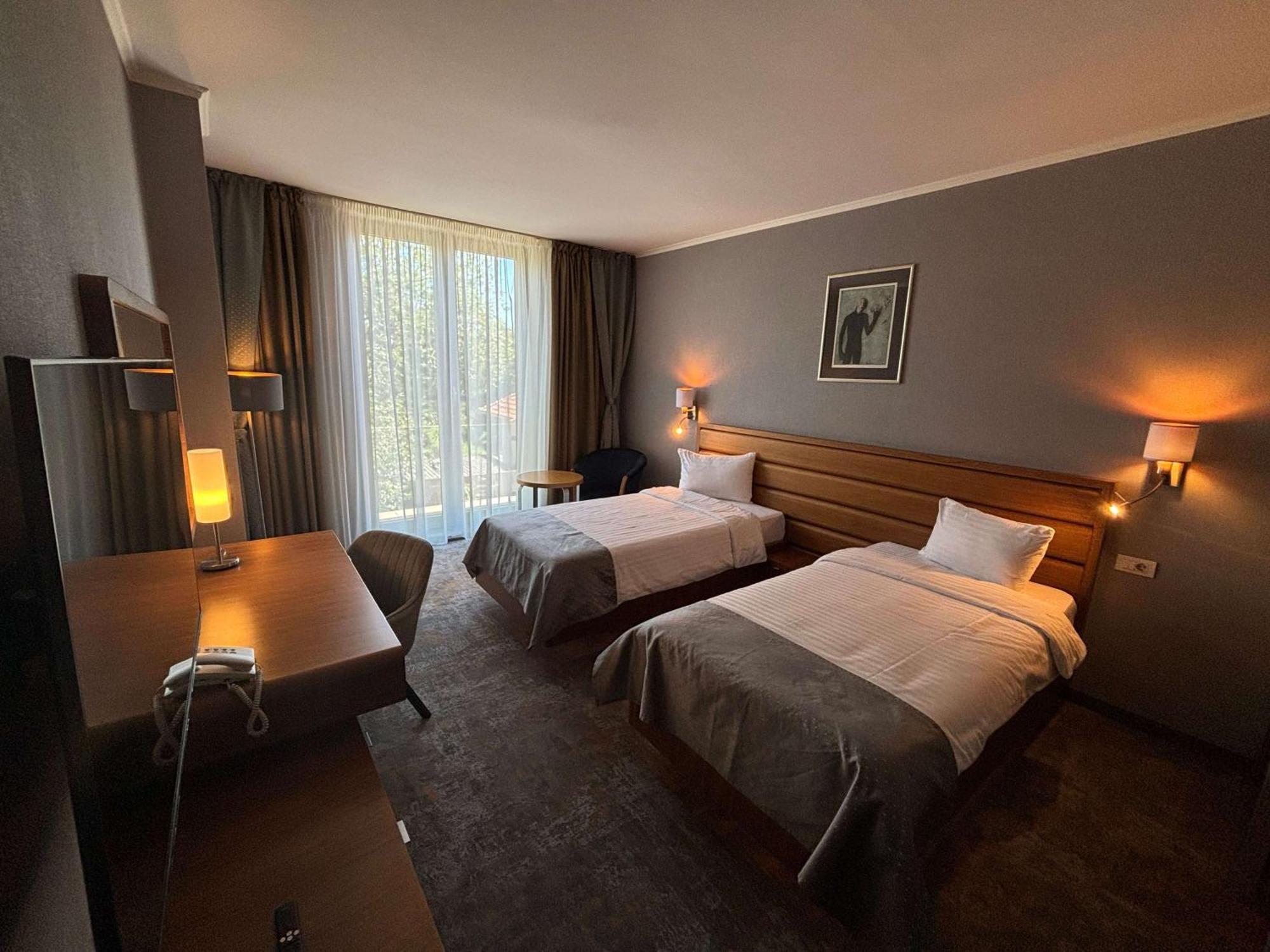 Deluxe Twin Room,1646348052:JPEG