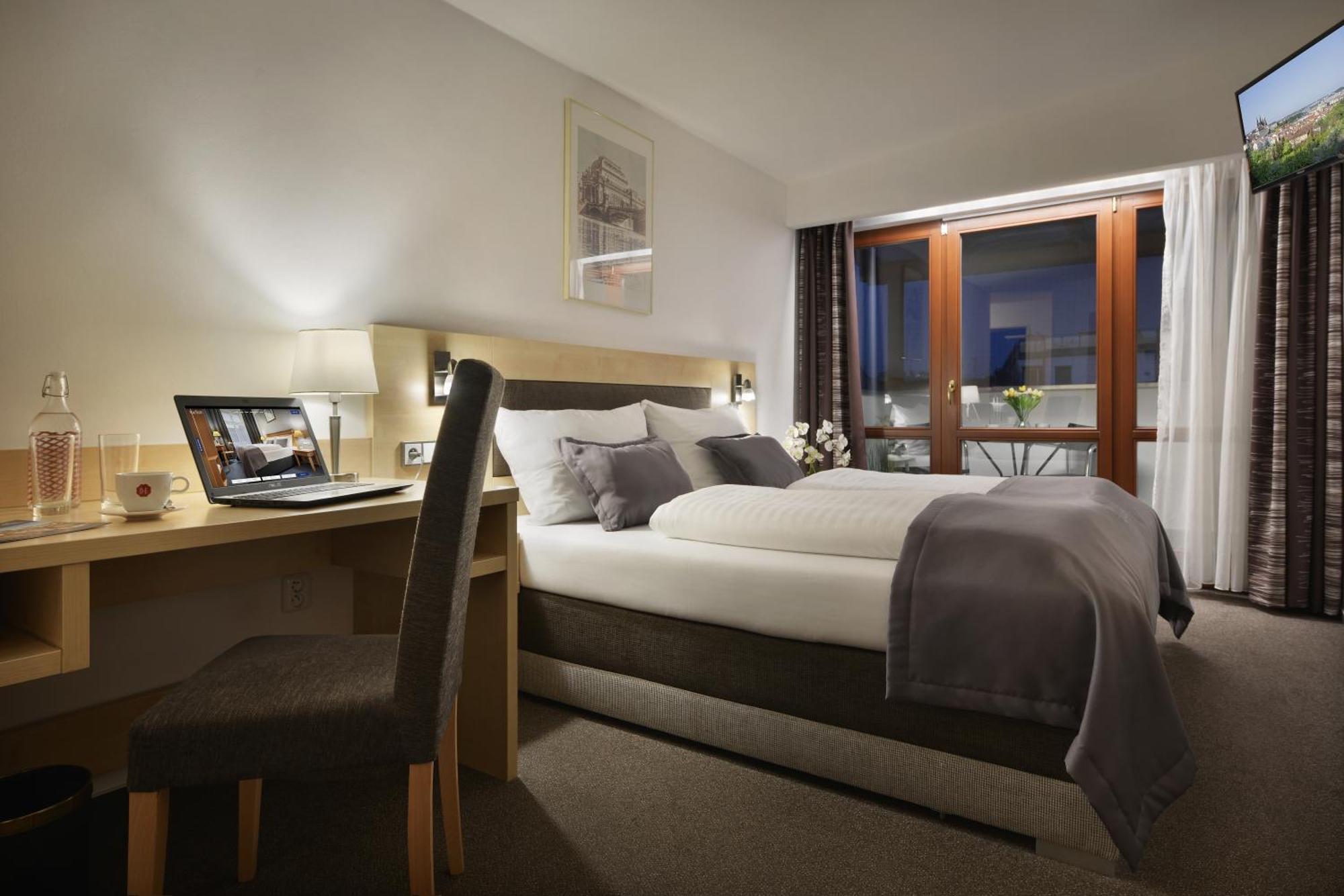 Double Room with Terrace,1611295984:JPEG