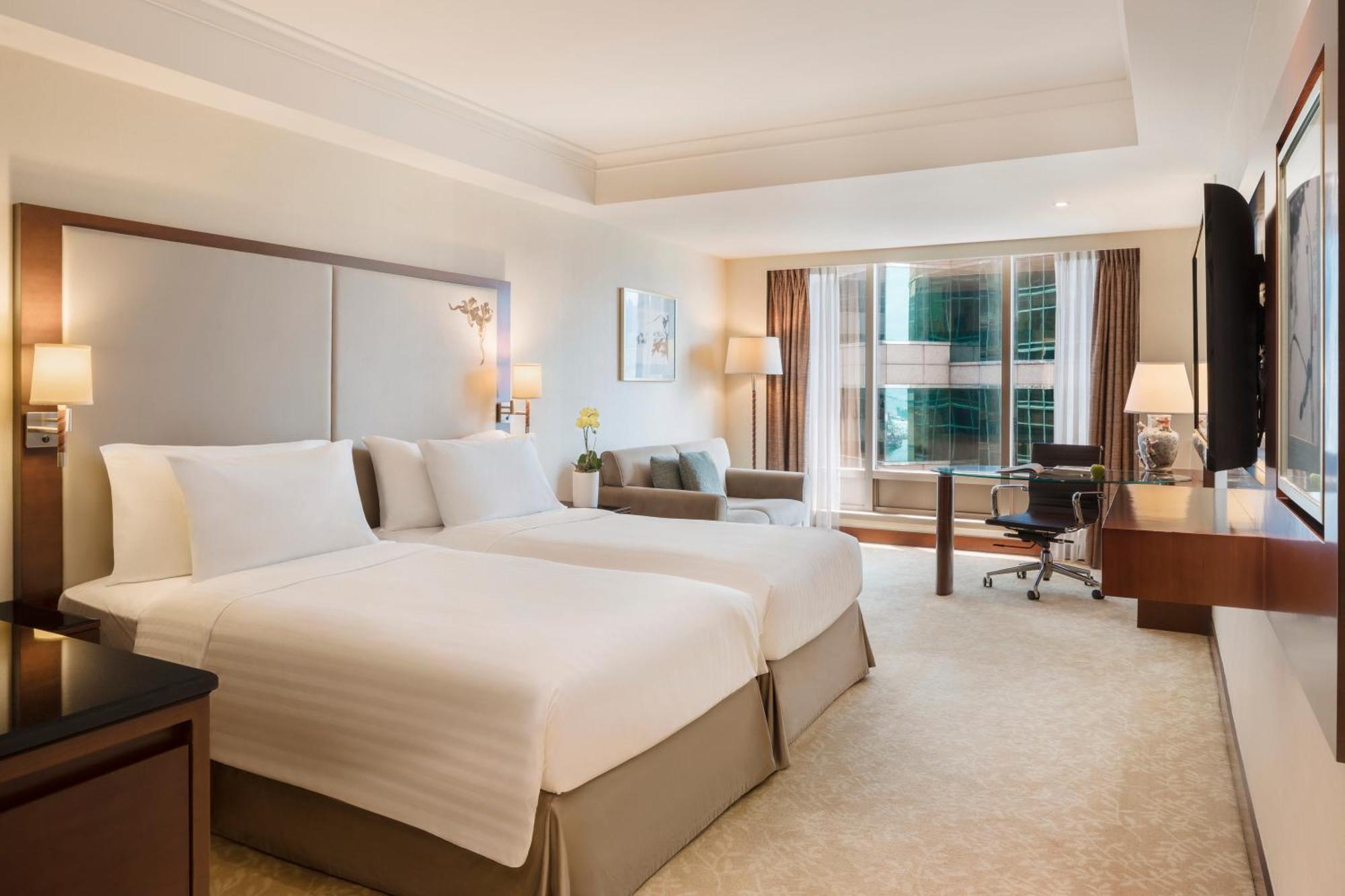 Pacific Grand Connecting Family Room