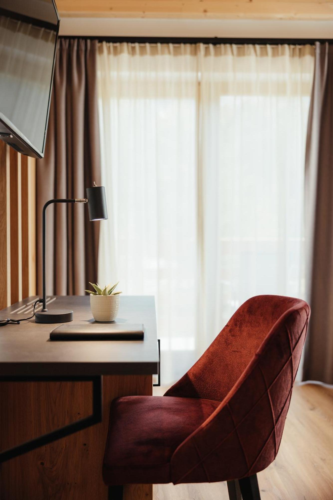 Large Single Room