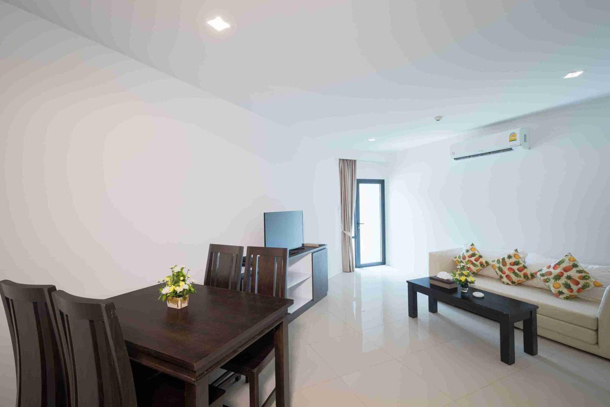 Two-Bedroom Suite,1620998819:JPEG