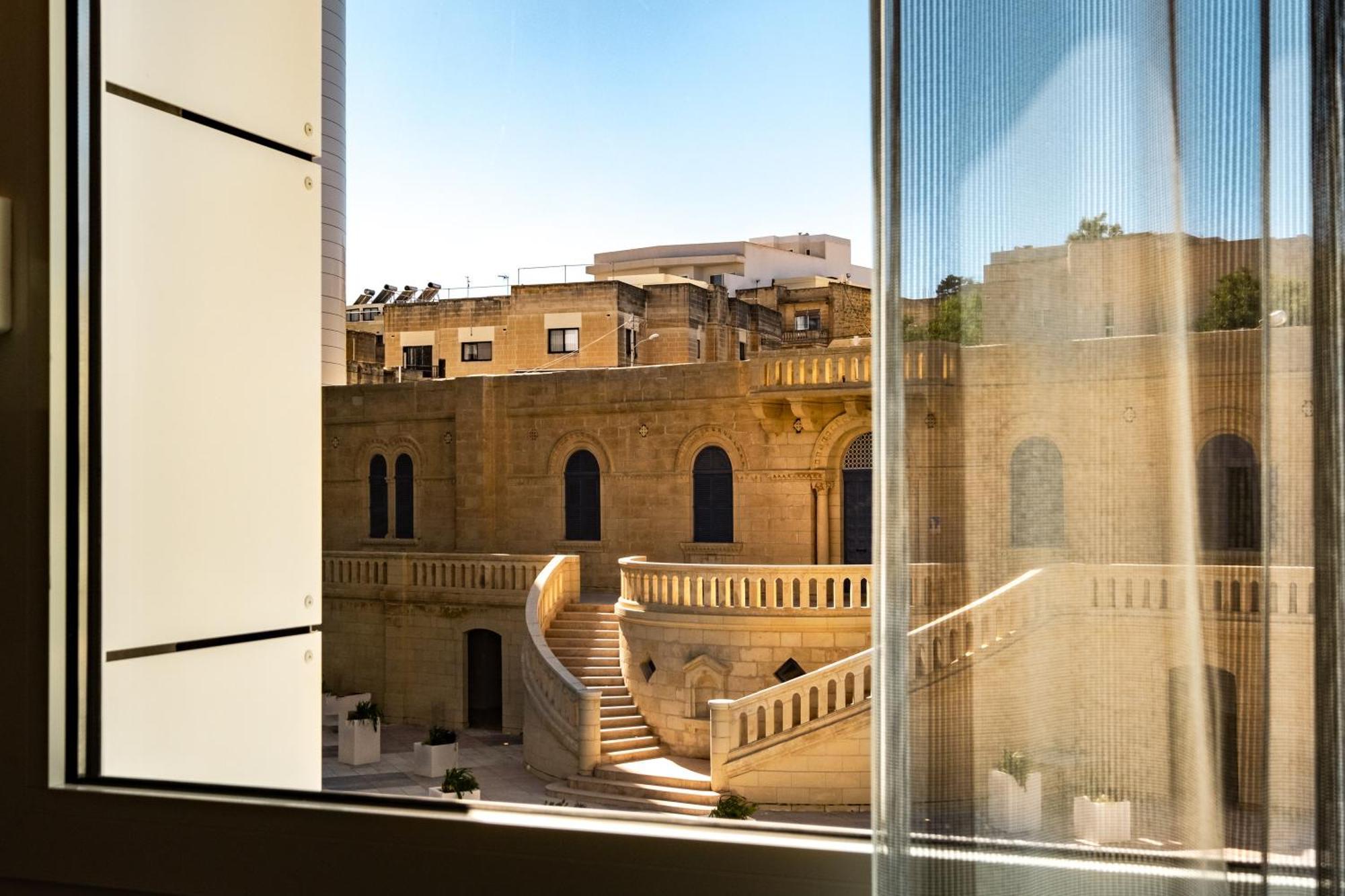 Two-Bedroom Family Junior Suite with Balcony and Pjazza View