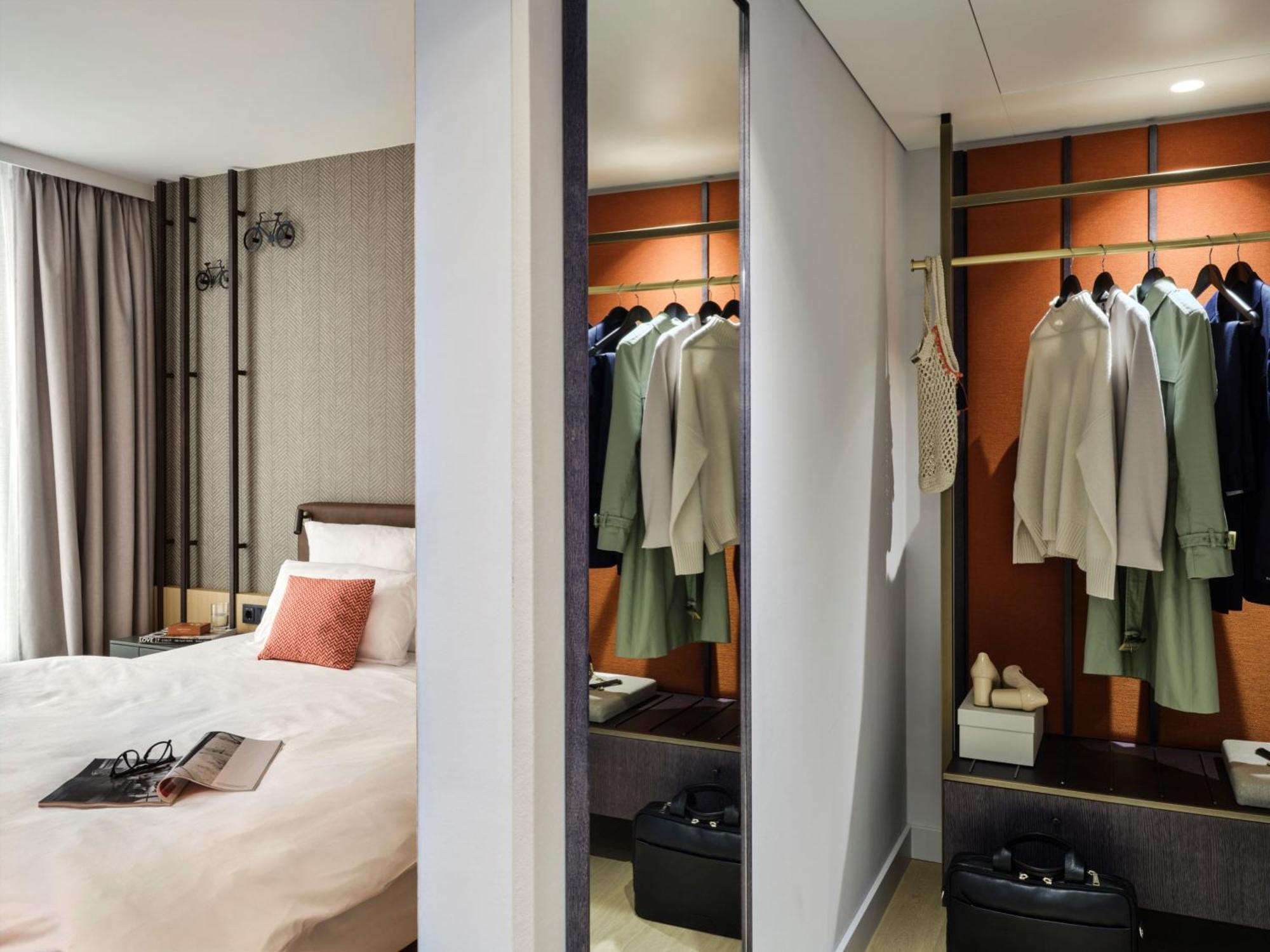 Deluxe Double Room with Balcony,1623727922:JPEG