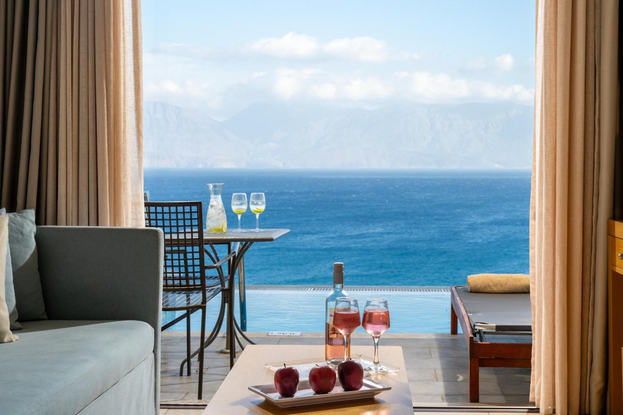 Superior Room Sea View & Private Pool