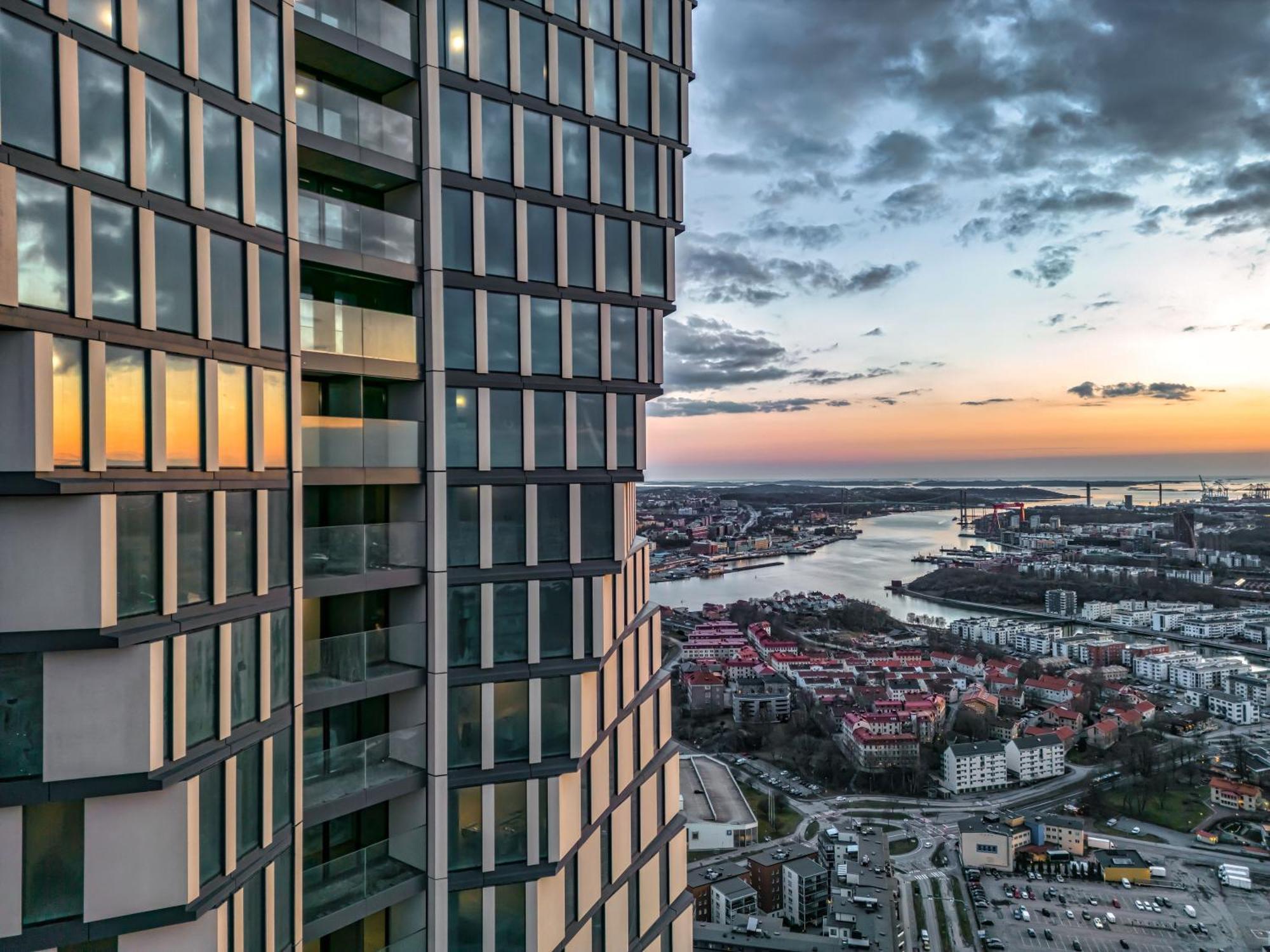 Deluxe Room (58th Floor)