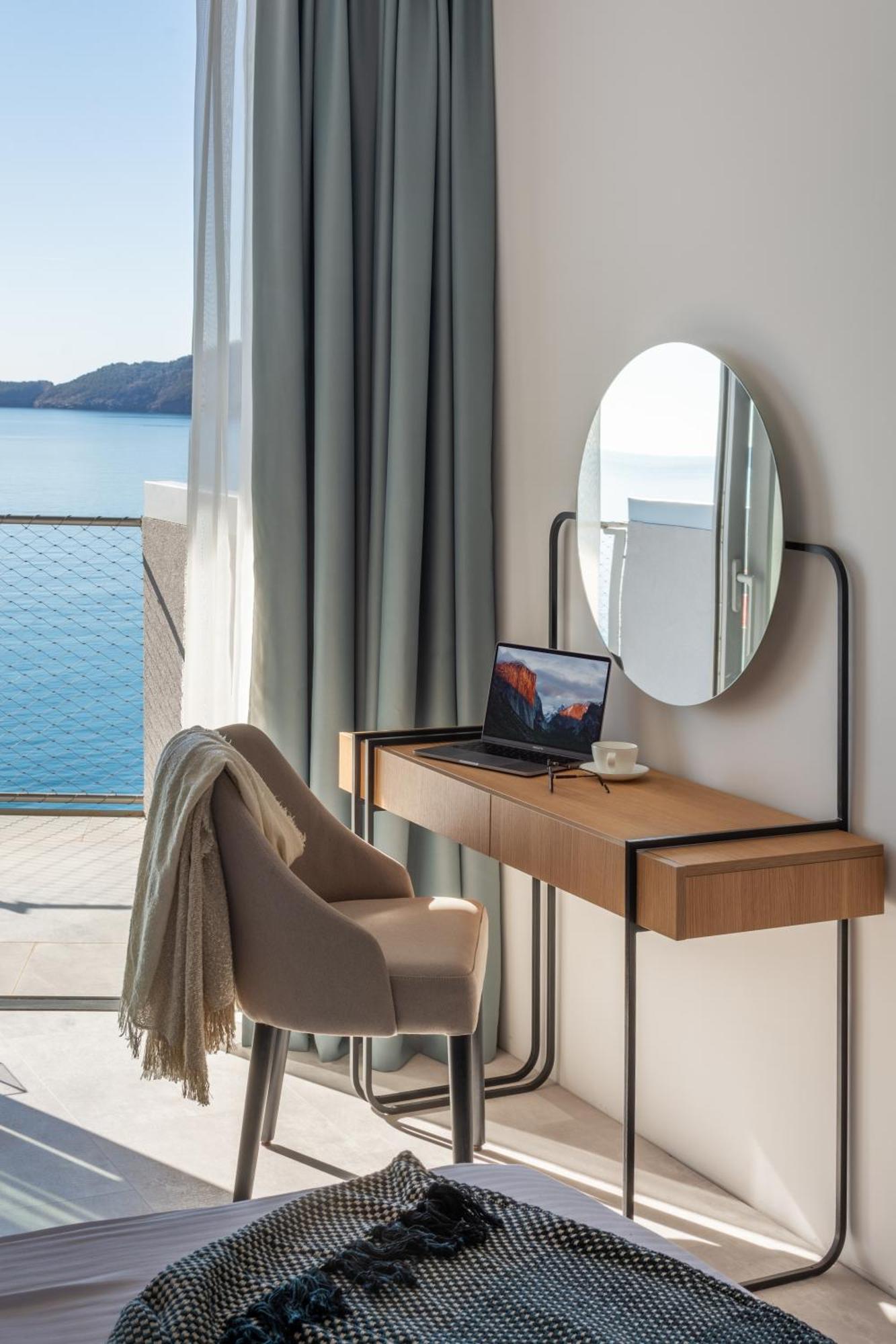 Premium Room with Sea View and Extra Bed