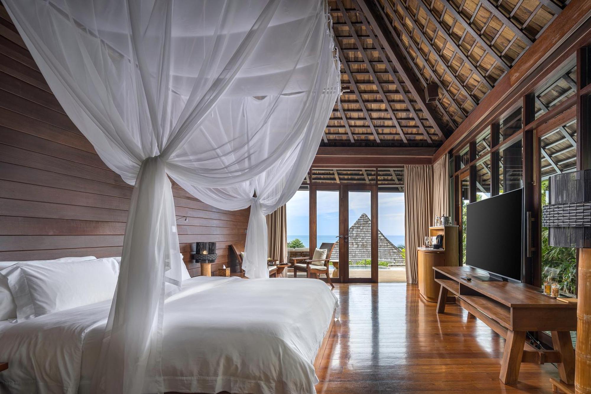 Pool Villa Partial Ocean View