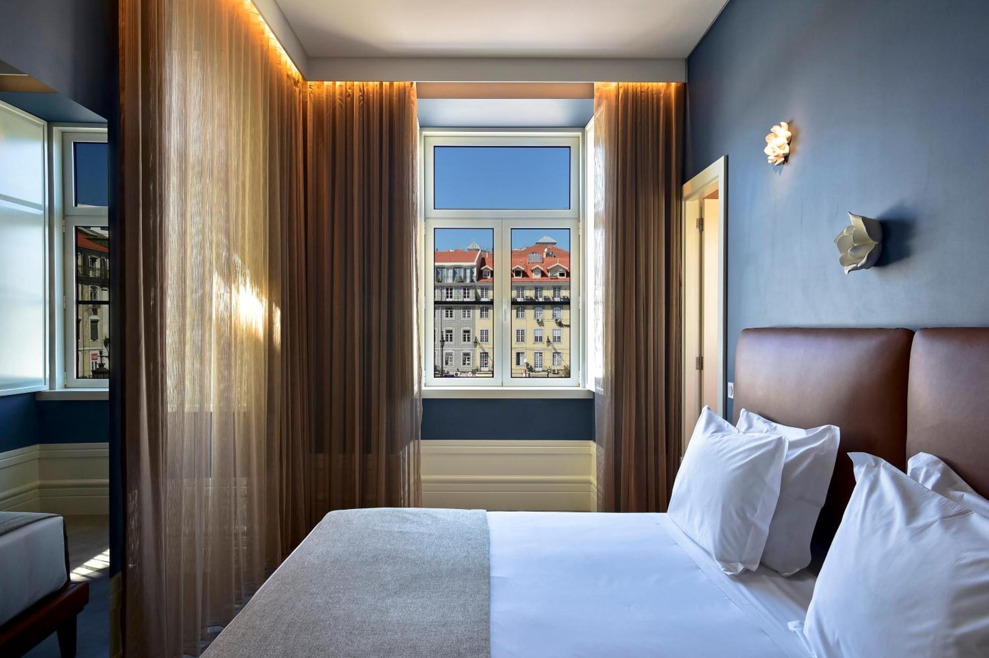 Double Room Figueira Square view