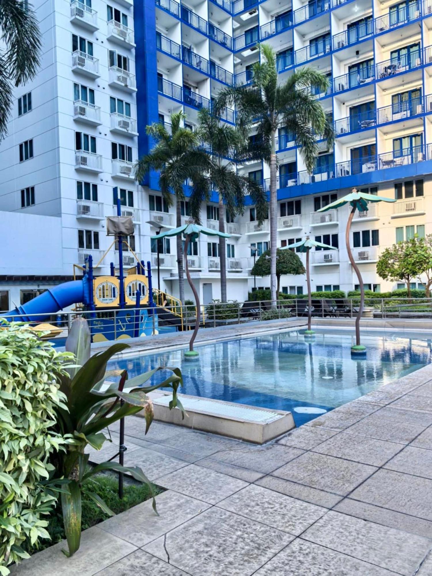 Apartment Pool View