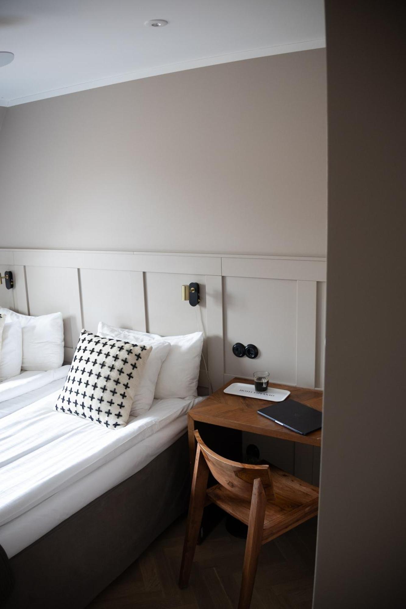Premium Double Room,1642962062:JPEG