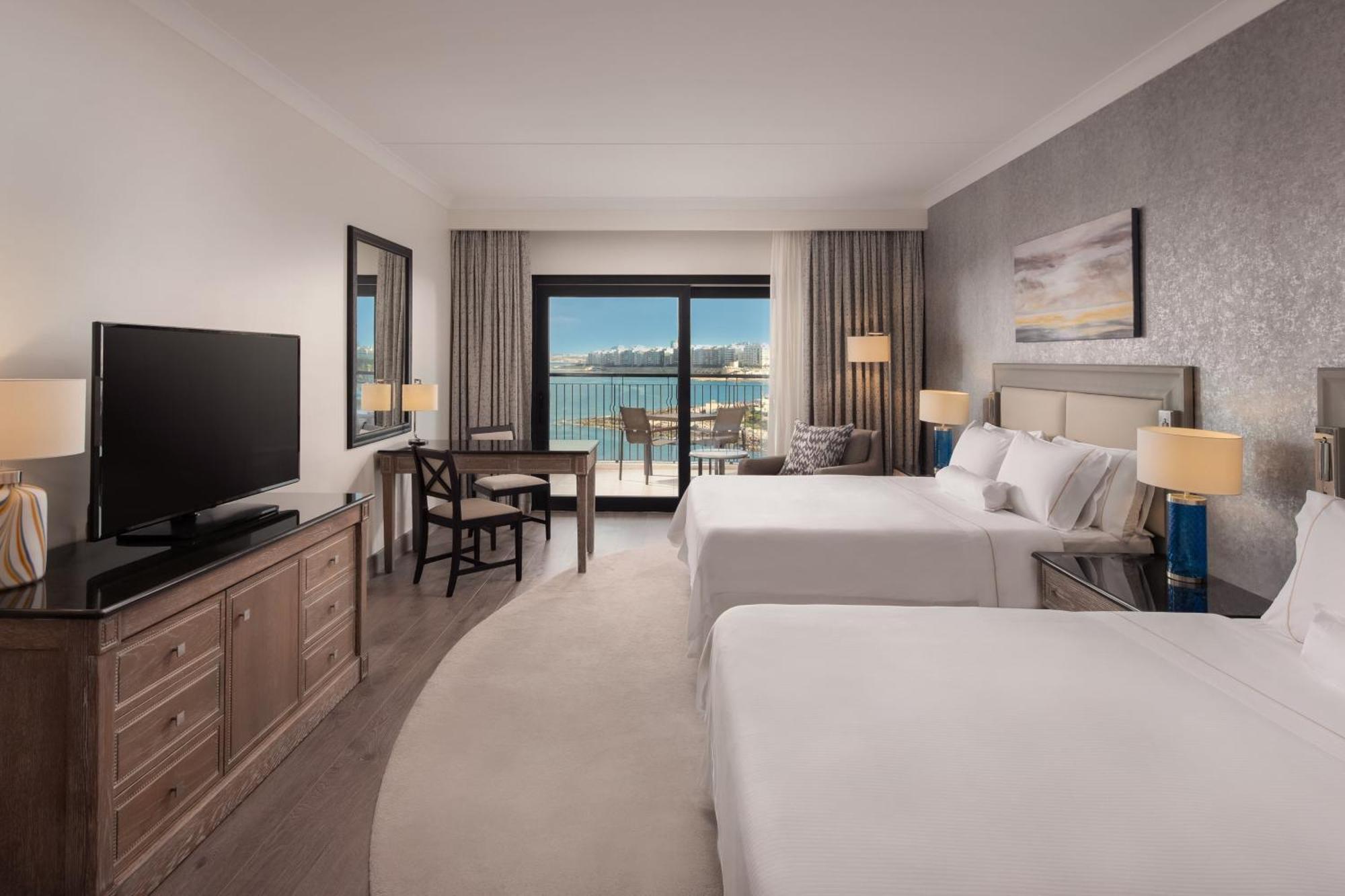 Executive Club Room, Sea view, 2 Queen,1643138059:JPEG