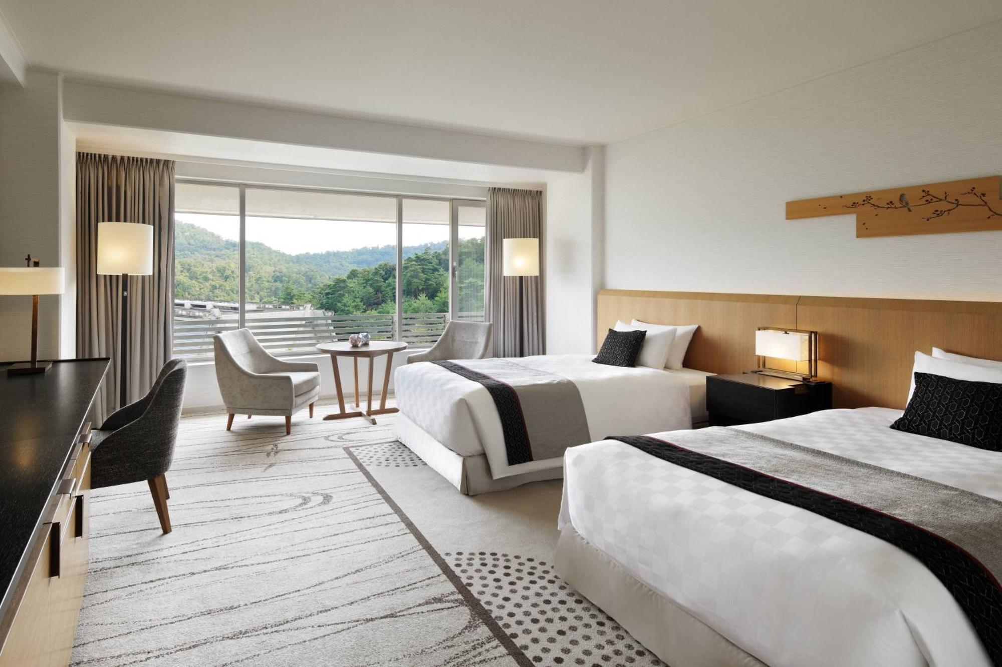 Twin Room Club Floor
