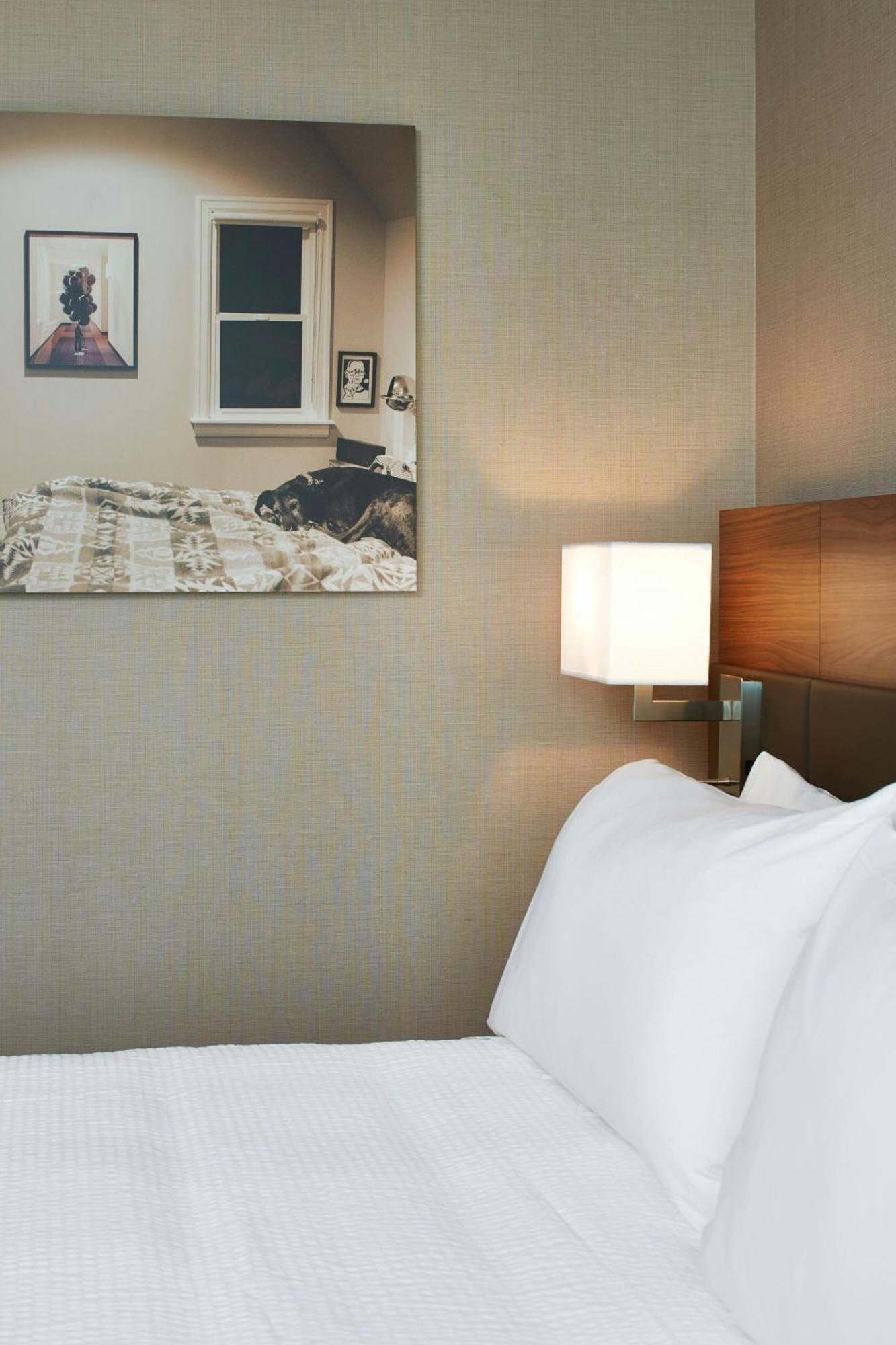 King Room - Hearing Accessible