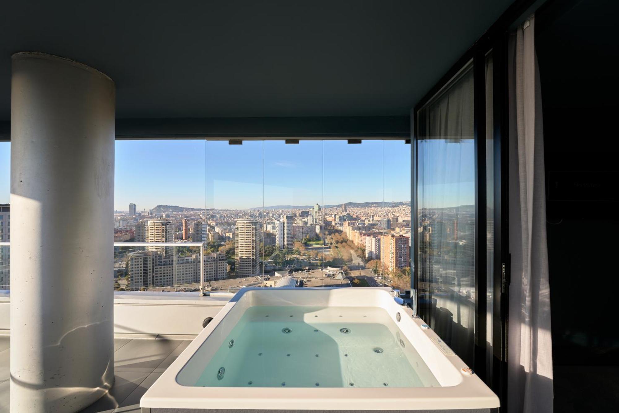 Premium Suite,1643753196:JPEG