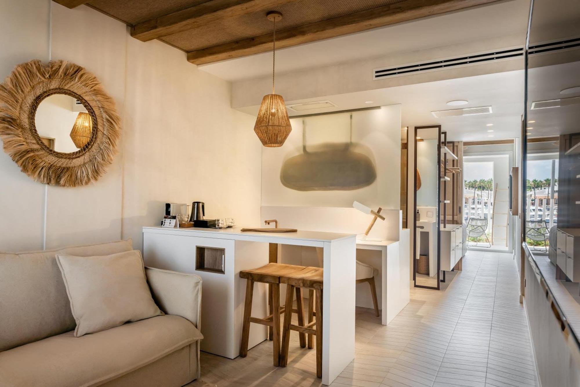 Suite Private Pool,1651242354:JPEG