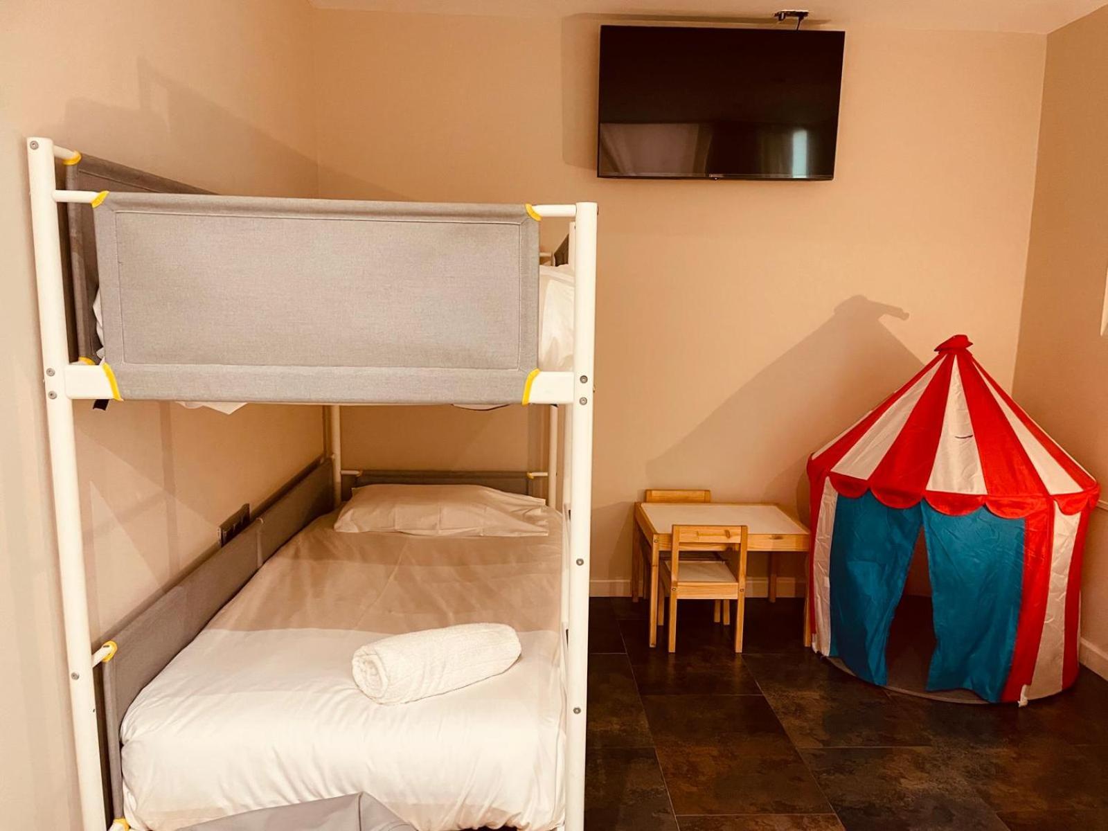 Superior Quadruple Room,1651727355:JPEG