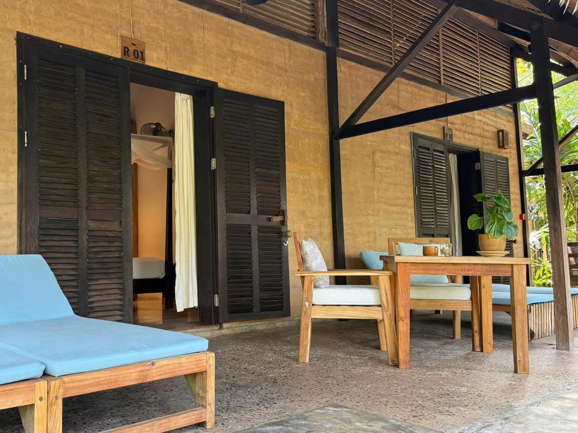 Superior Room Garden View-Rammed Earth shared terrace