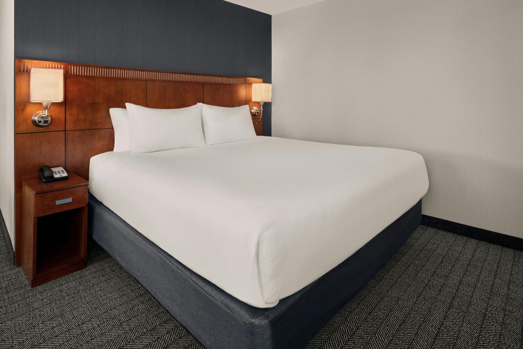 King Room with Water View, Sofa Bed and Balcony,1654270388:JPEG