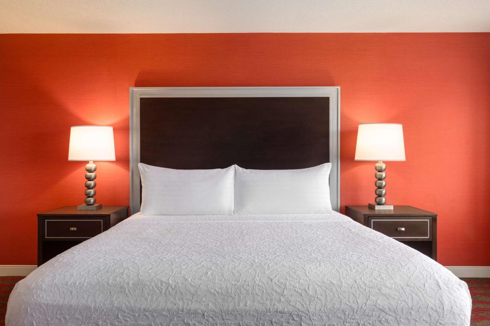 Suite met 2 Kamers met Kingsize Bed en een Slaapbank