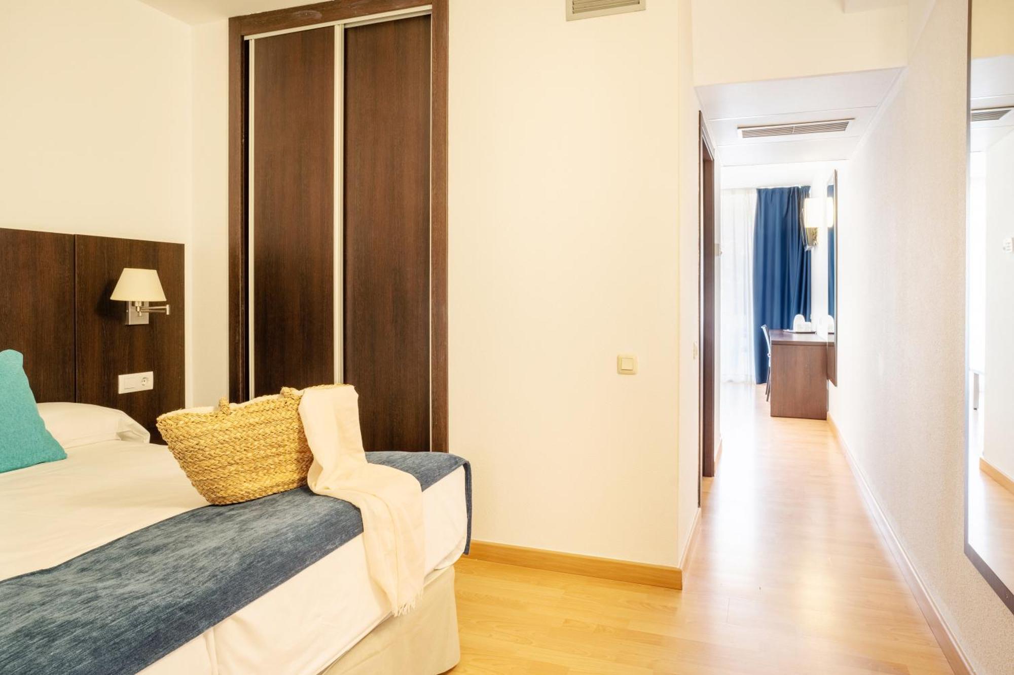 Chambre Double ou Lits Jumeaux avec Balcon - Sans Cuisine
