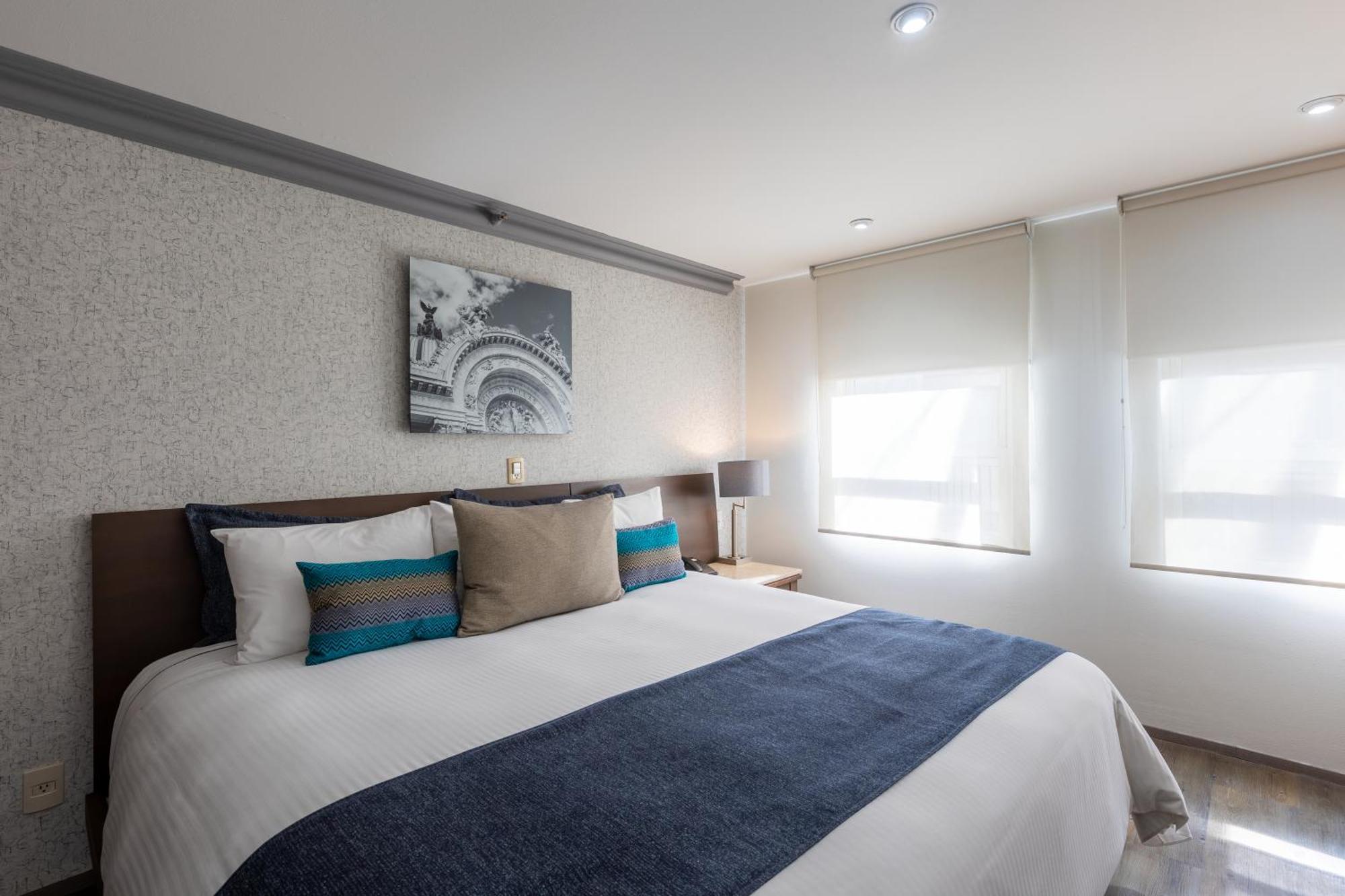 Standard King Room