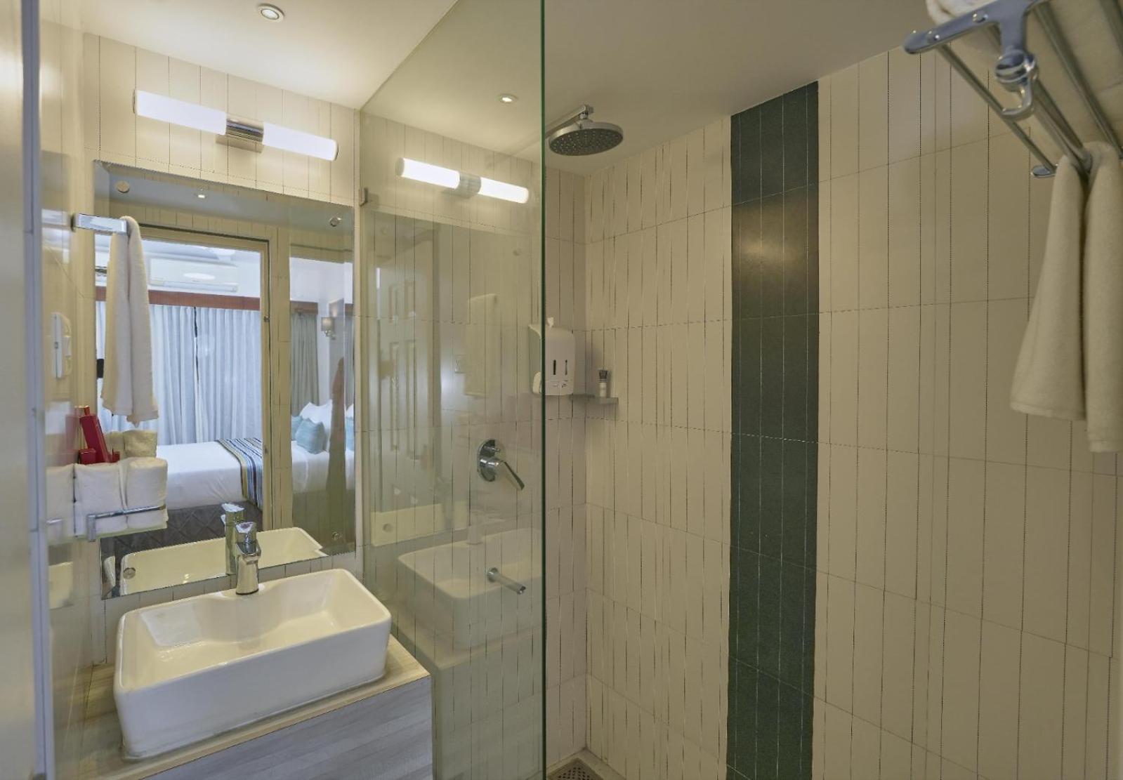 One-Bedroom Suite on Food & Soft Beverages only Restaurant & on Spa
