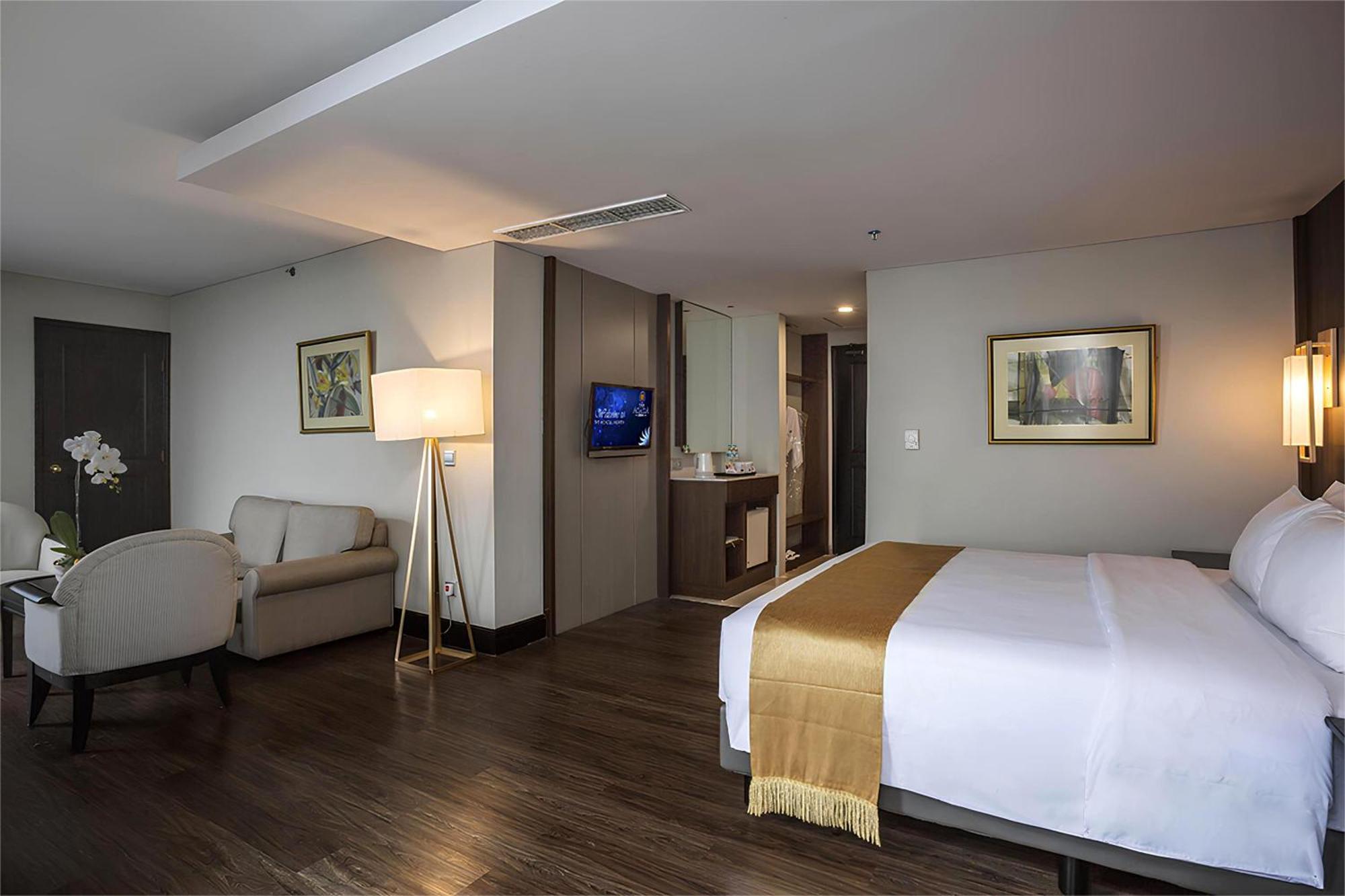 Executive King Room
