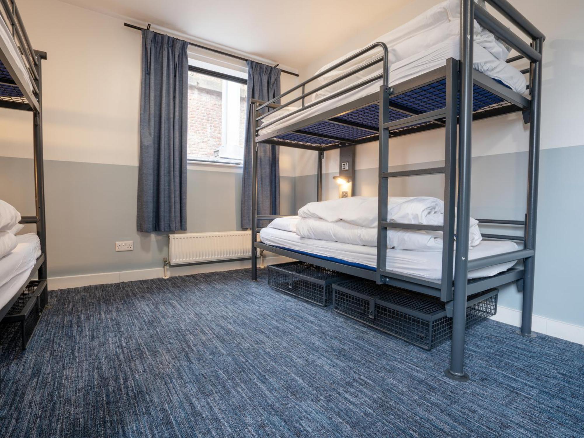 Bed 4-Bed Female Dormitory Room