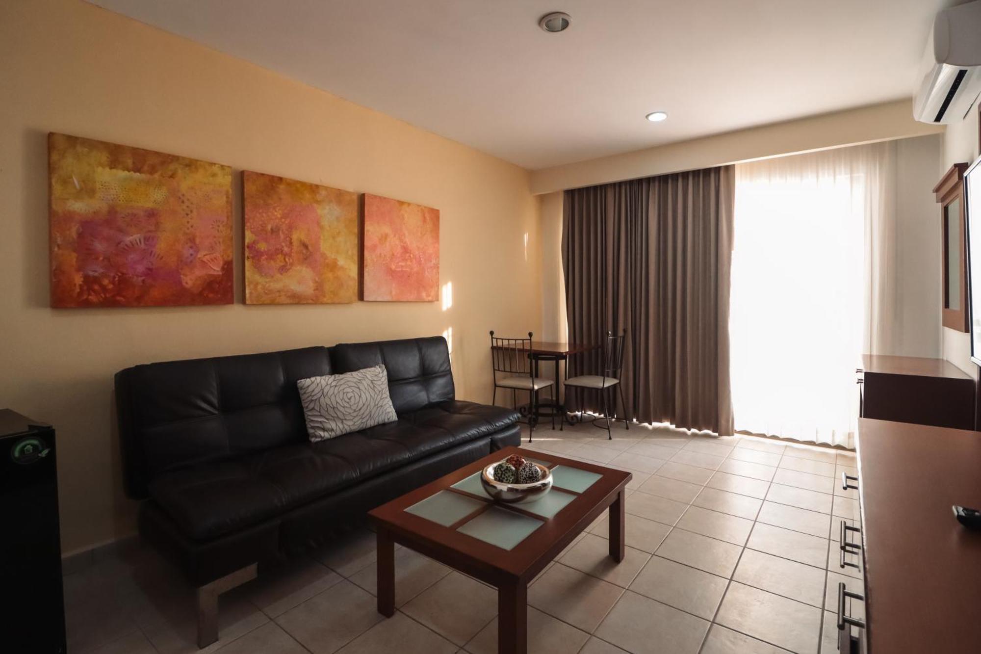 Superior King Suite