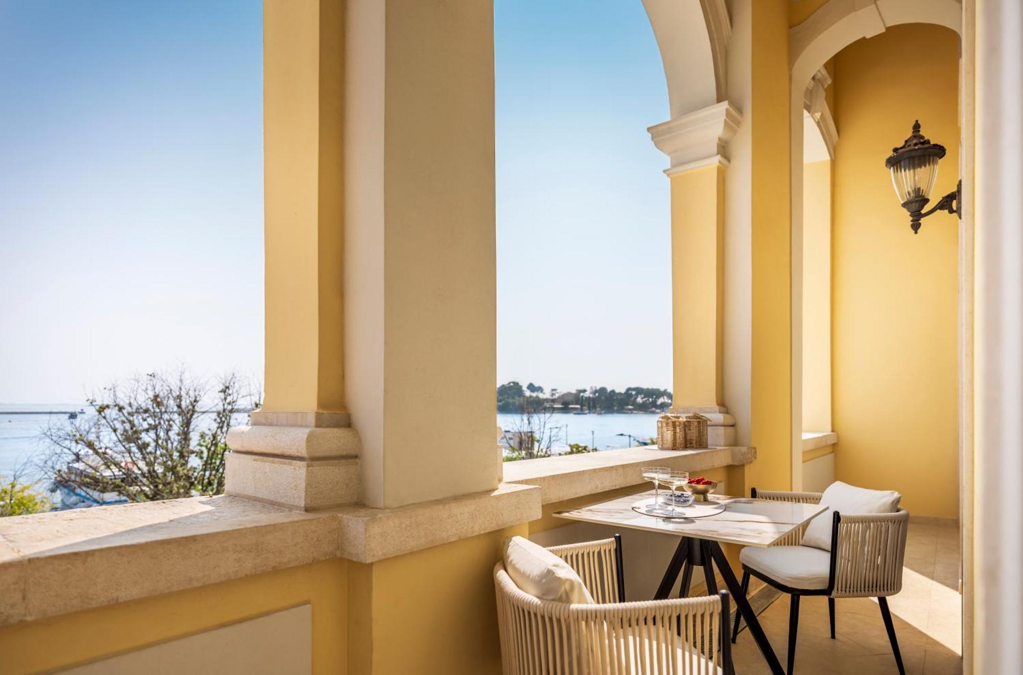 Superior Double Room Balcony Sea View
