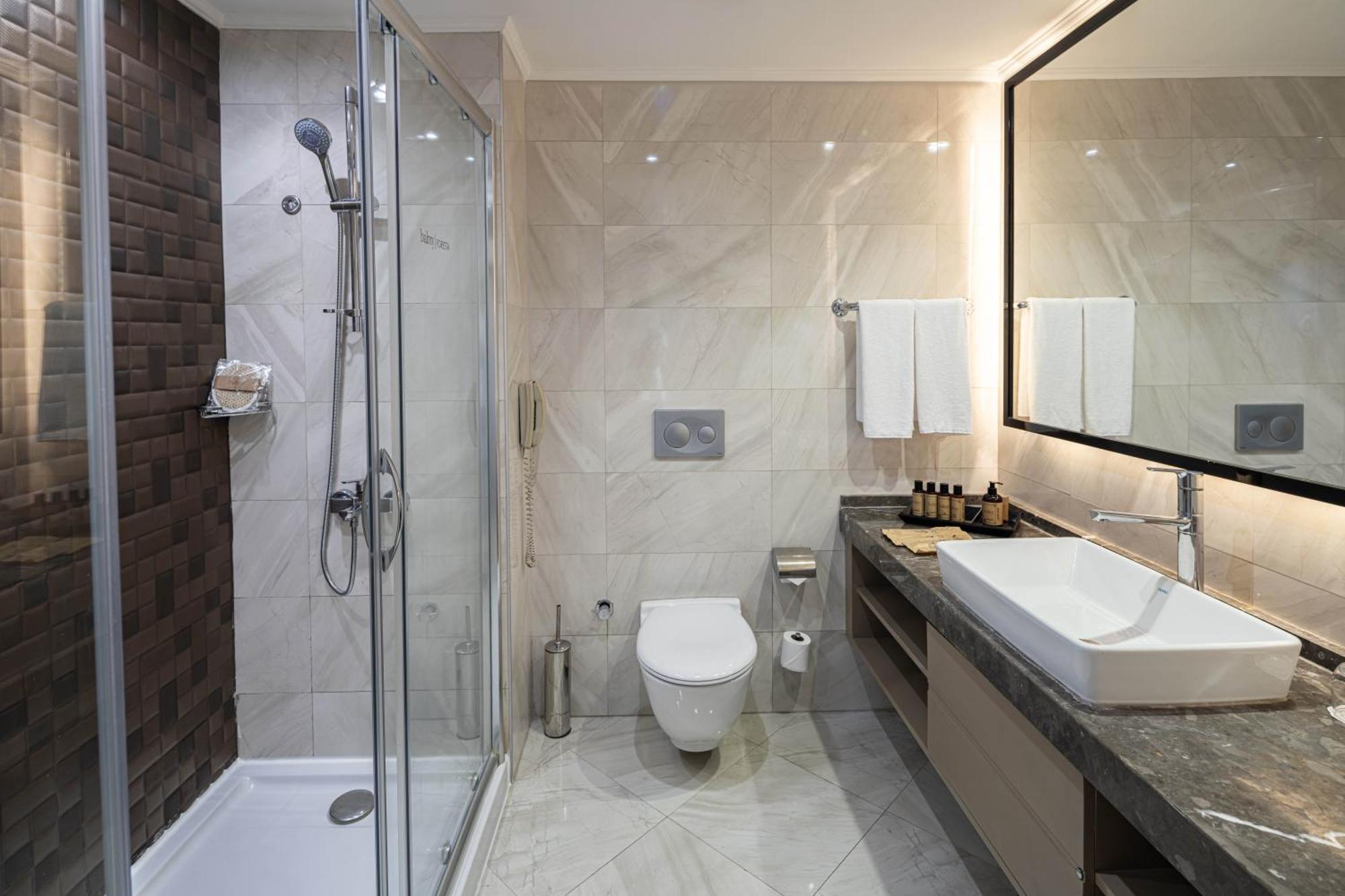 Standard Room with Land View,1682934862:JPEG