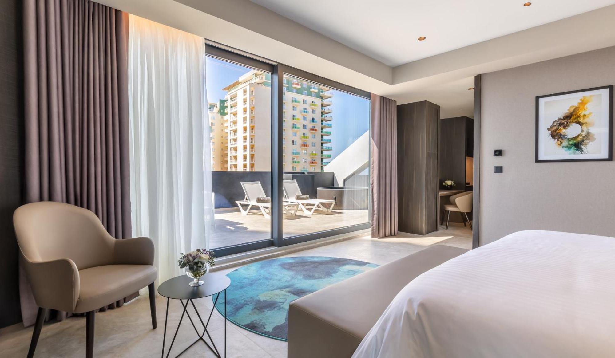 Habitación Premium con terraza y bañera de hidromasaje