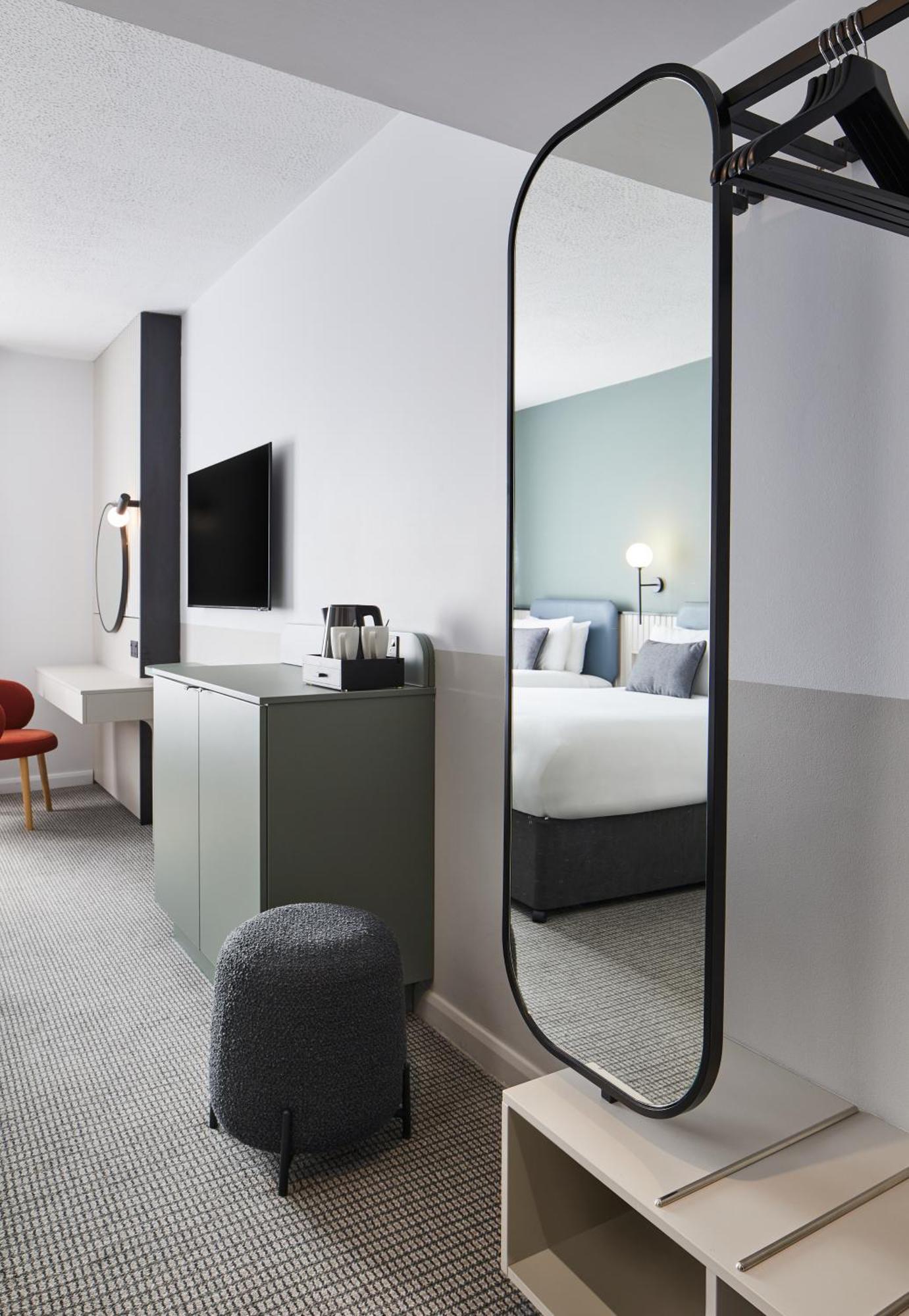 Quarto Twin Standard