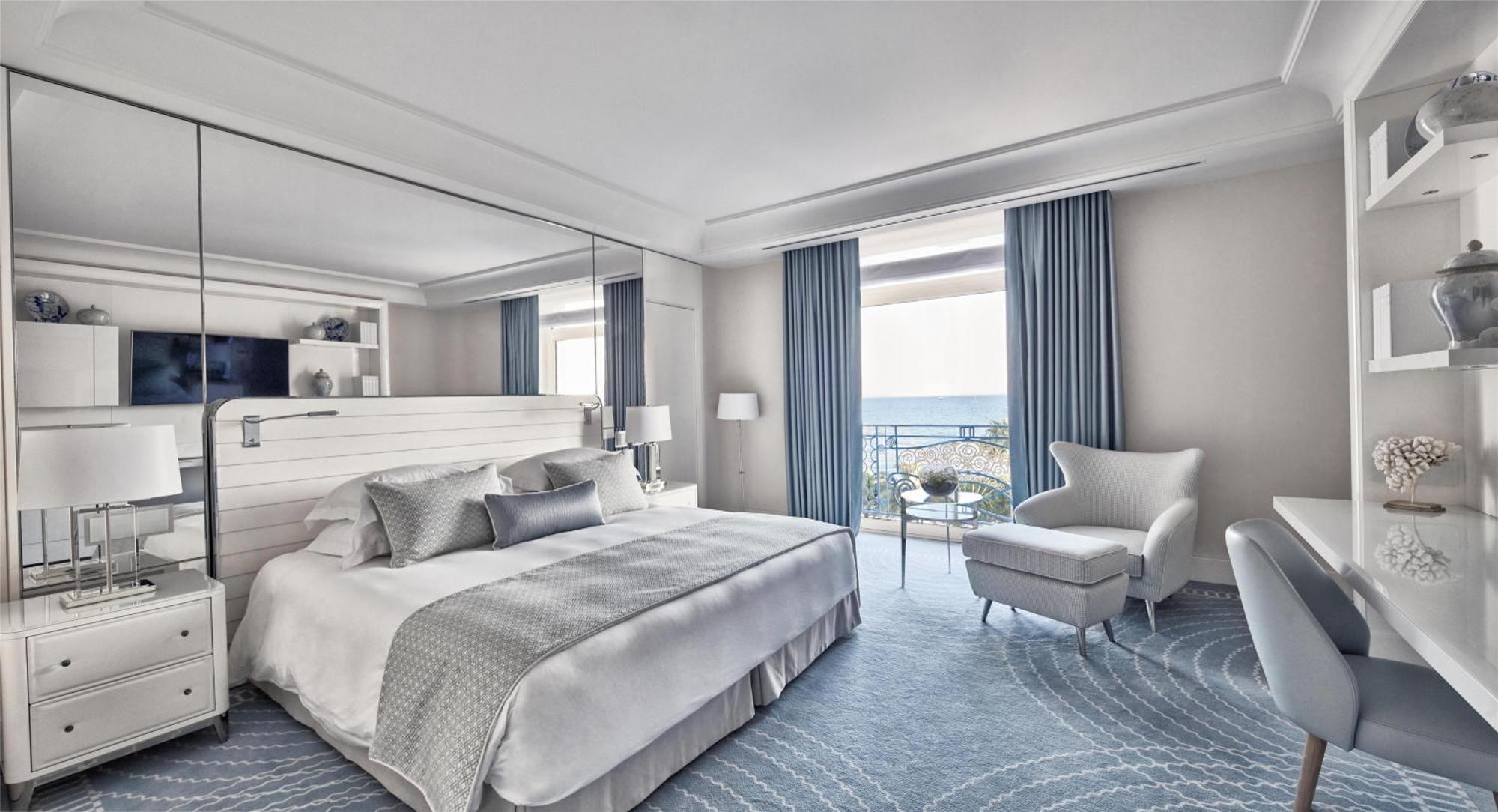Premium King Room with Sea View